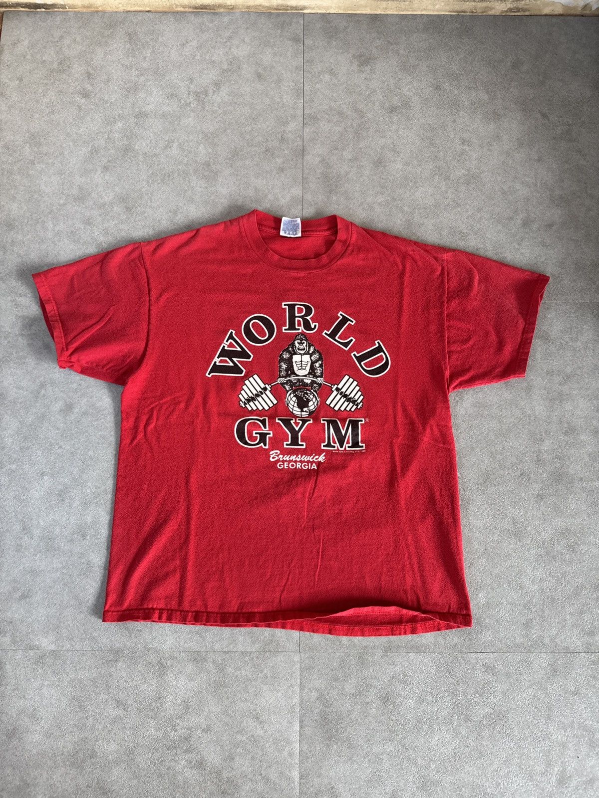 Vintage *RARE* VINTAGE 1999 90s WORLD GYM T-SHIRT LEE PRIEST Size US XL / EU 56 / 4 - 1 Thumbnail