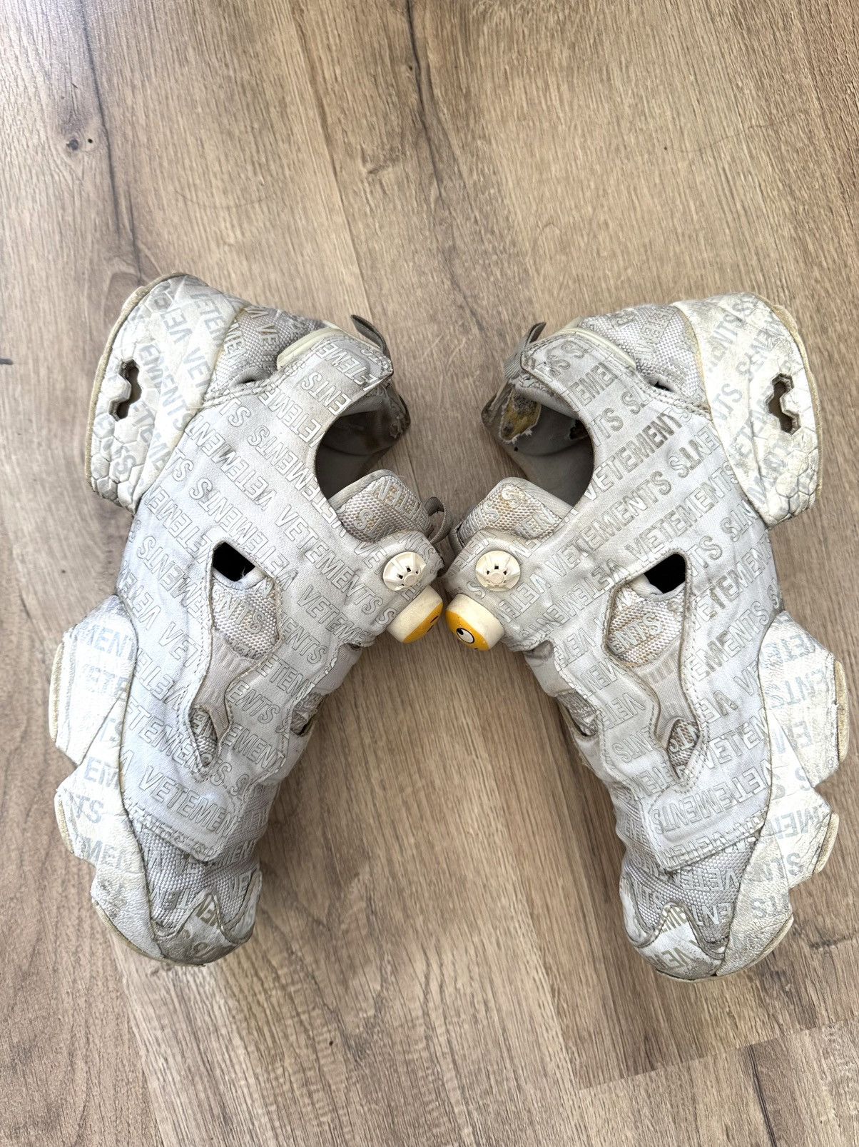 Reebok × Vetements Vetements X Reebok Instapump Emoji Size US 7.5 / EU 40-41 - 1 Thumbnail