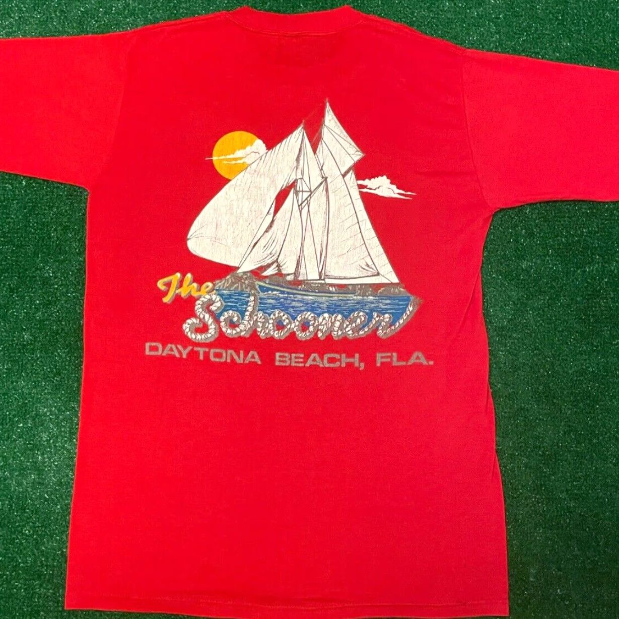 Vintage VINTAGE 80s Daytona Beach Florida The Schooner Sail Boat Bar VTG Shirt Mens M Red Short Sleeve T-Shirt Decade 80s Florida Sail Boat Bar Mens M Size US M / EU 48-50 / 2 - 4 Thumbnail