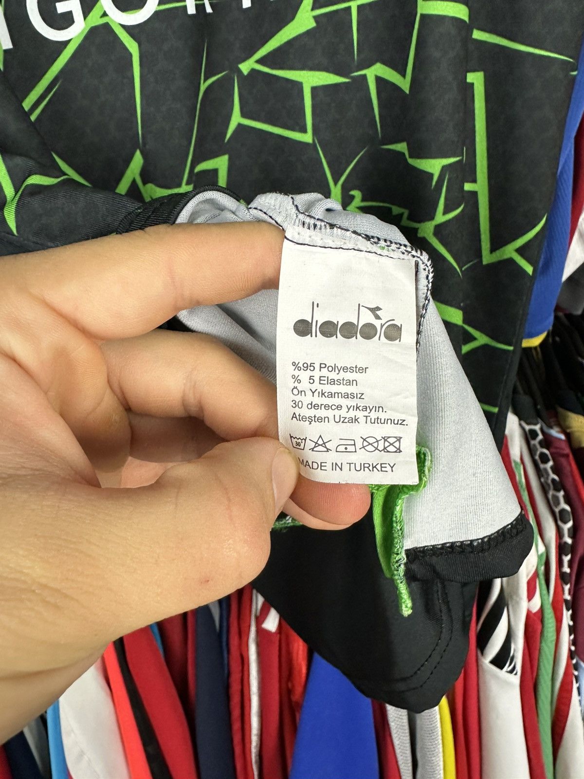 Diadora Diadora Giresunspor 2020-21 Shirt Soccer Jersey Blokecore Size US M / EU 48-50 / 2 - 5 Thumbnail