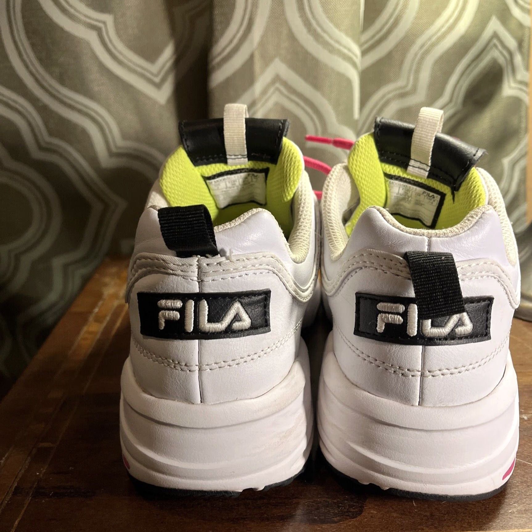 Fila VINTAGE FILA Sneakers Women Casual Low Top Sport Style Size 7 White Pink Neon Size US 7 / IT 37 - 4 Thumbnail