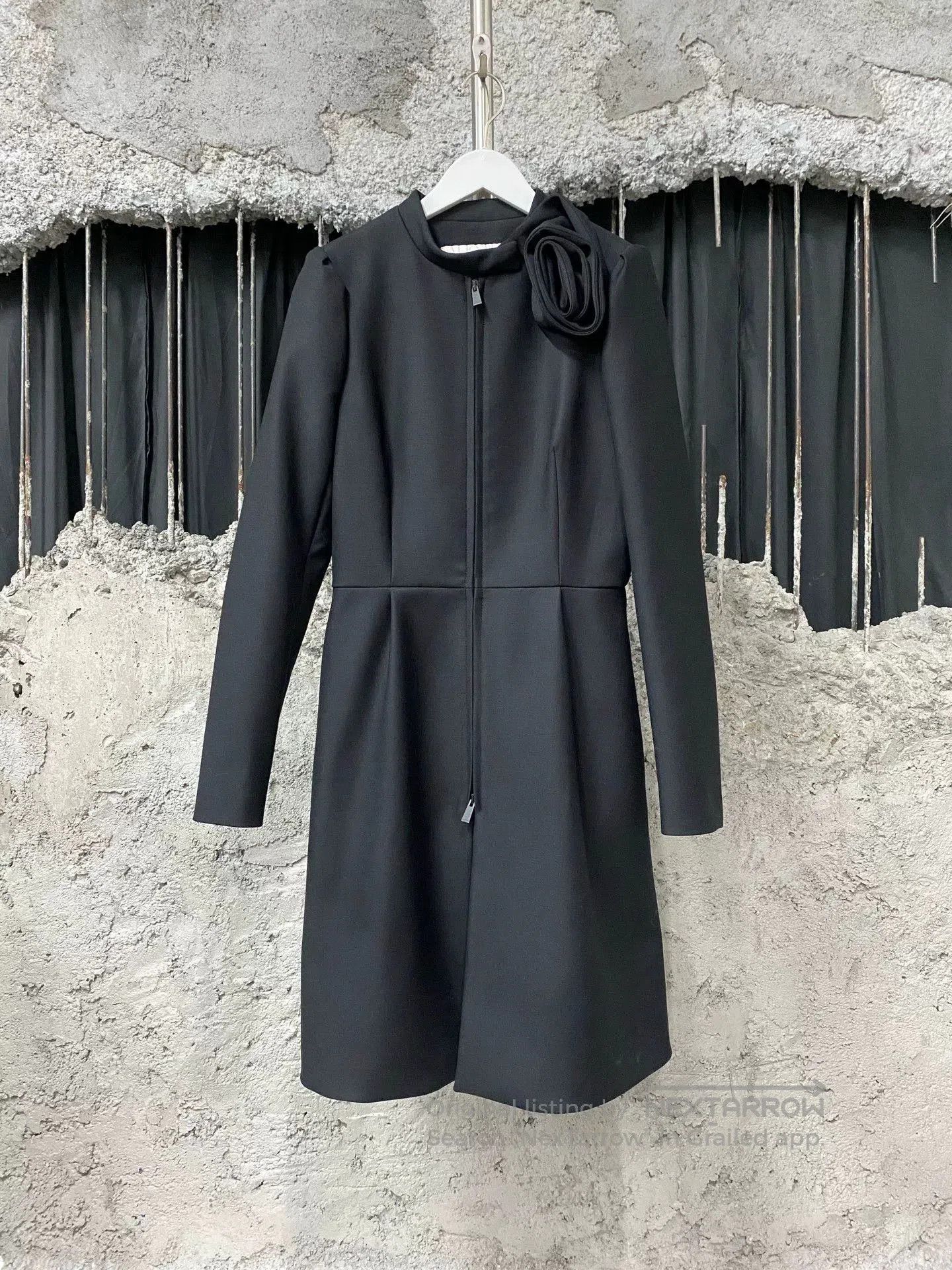 Valentino black wool zip coat by Valentino. Size US M / EU 48-50 / 2 - 1 Thumbnail