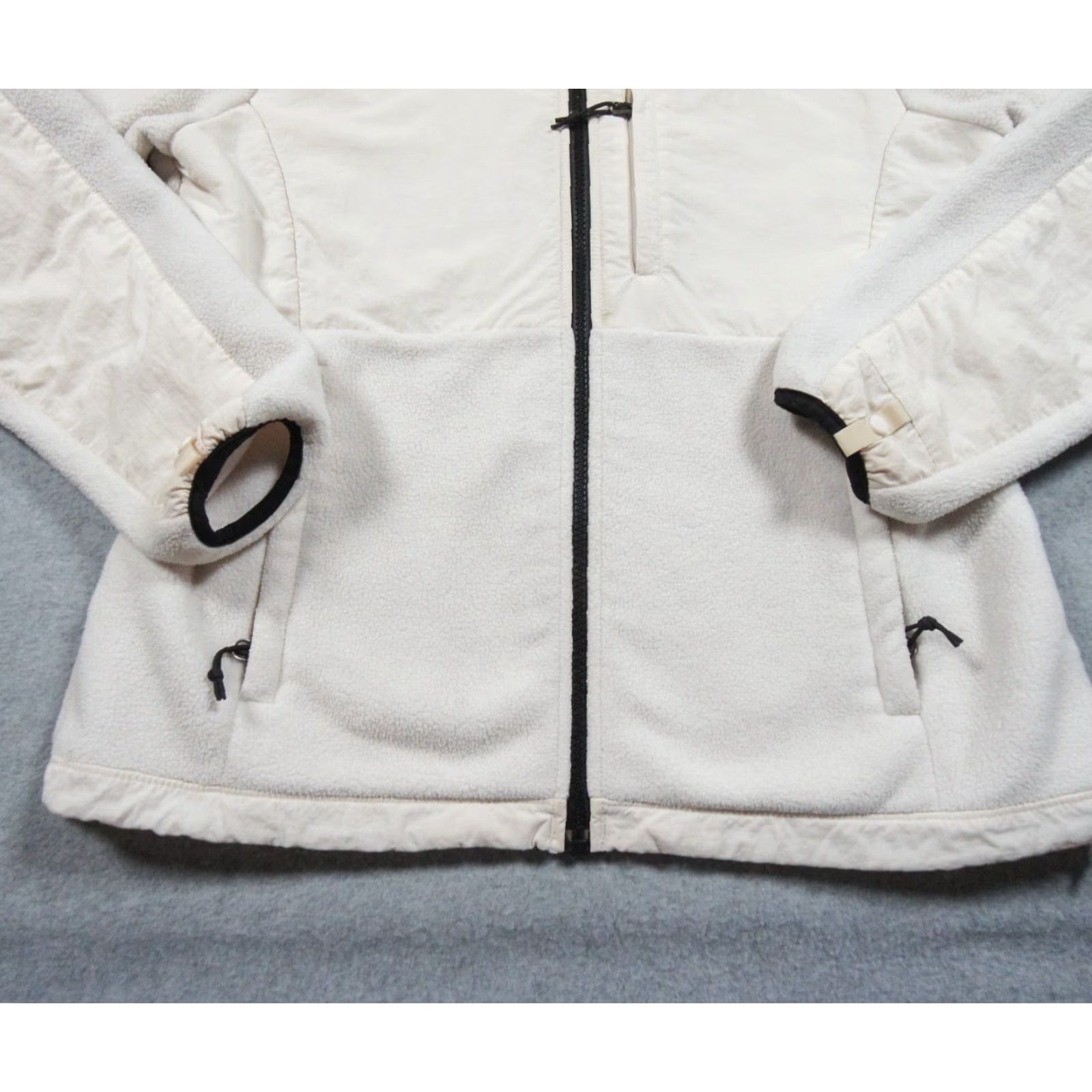 The North Face The North Face Denali Jacket Women Medium White Fleece Outdoor Casual Womens Size M / US 6-8 / IT 42-44 - 4 Thumbnail