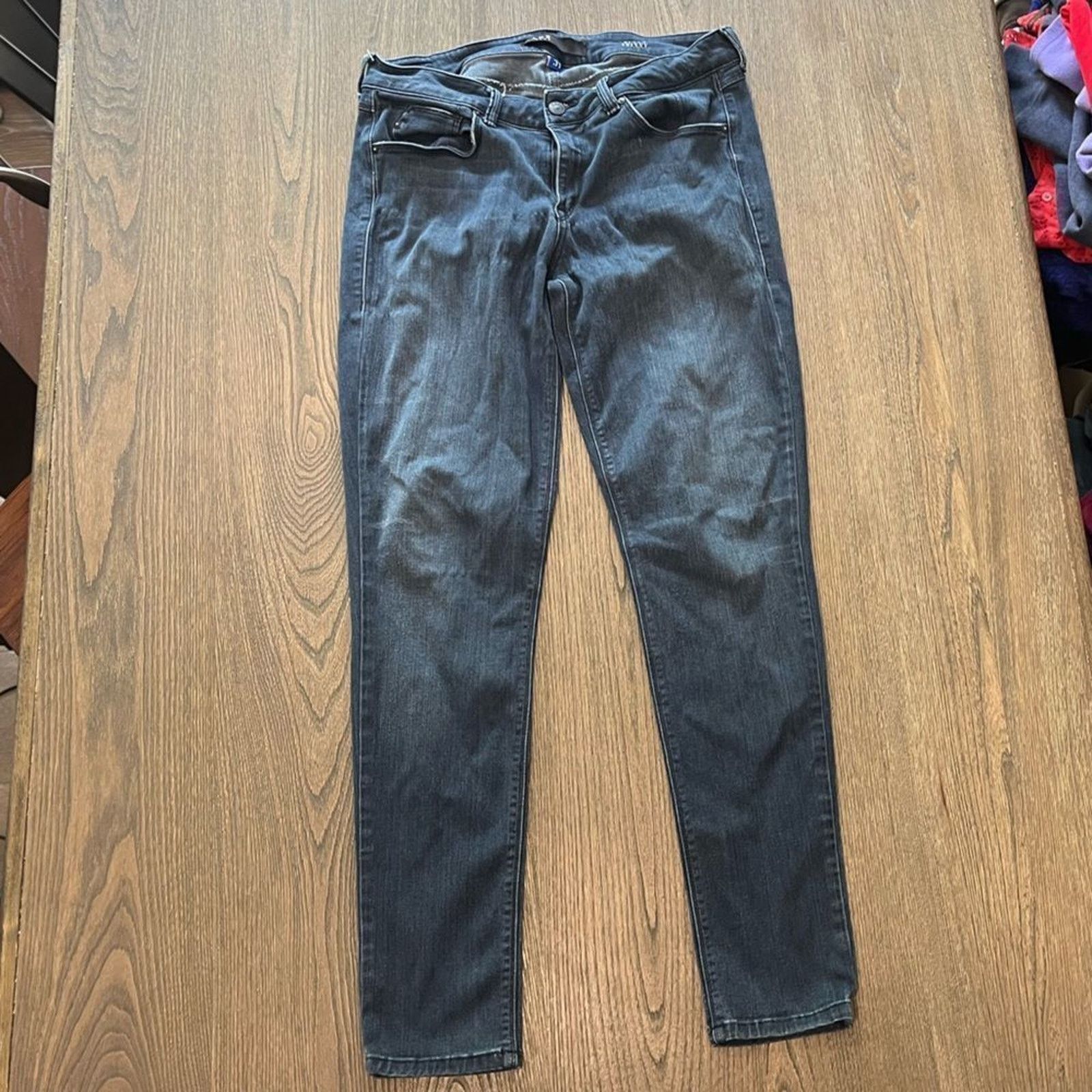 Vintage Fade to Blue Super Skinny Jeans Dark Wash Size 31 Size 31" - 1 Thumbnail
