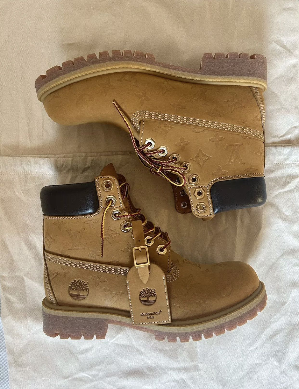 Louis Vuitton × Timberland Louis Vuitton X Timberland Size US 9 / EU 42 - 3 Thumbnail