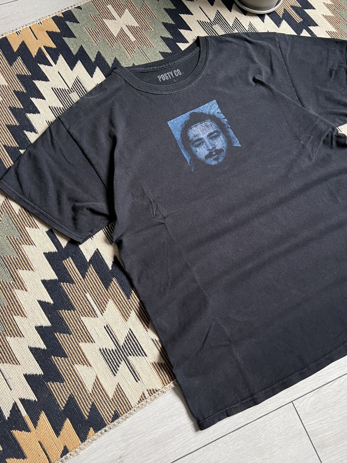Band Tees × Rap Tees Post Malone Mugshot Posty Co Tour Black T-shirt Size US L / EU 52-54 / 3 - 2 Thumbnail