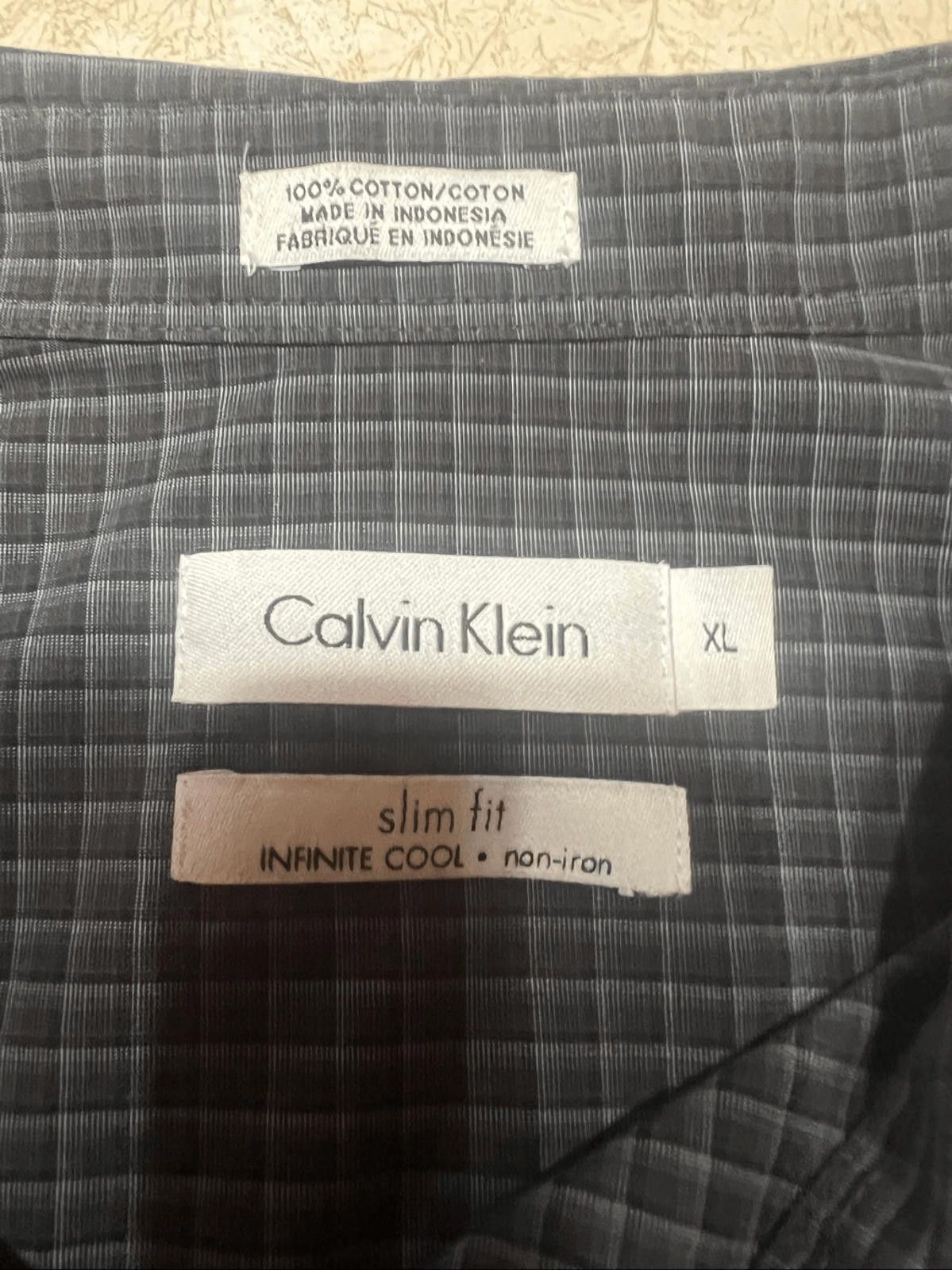 Calvin Klein Calvin Klein Men’s Button Down Shirt Grays XL Slim fit NWOT Size US XL / EU 56 / 4 - 4 Thumbnail