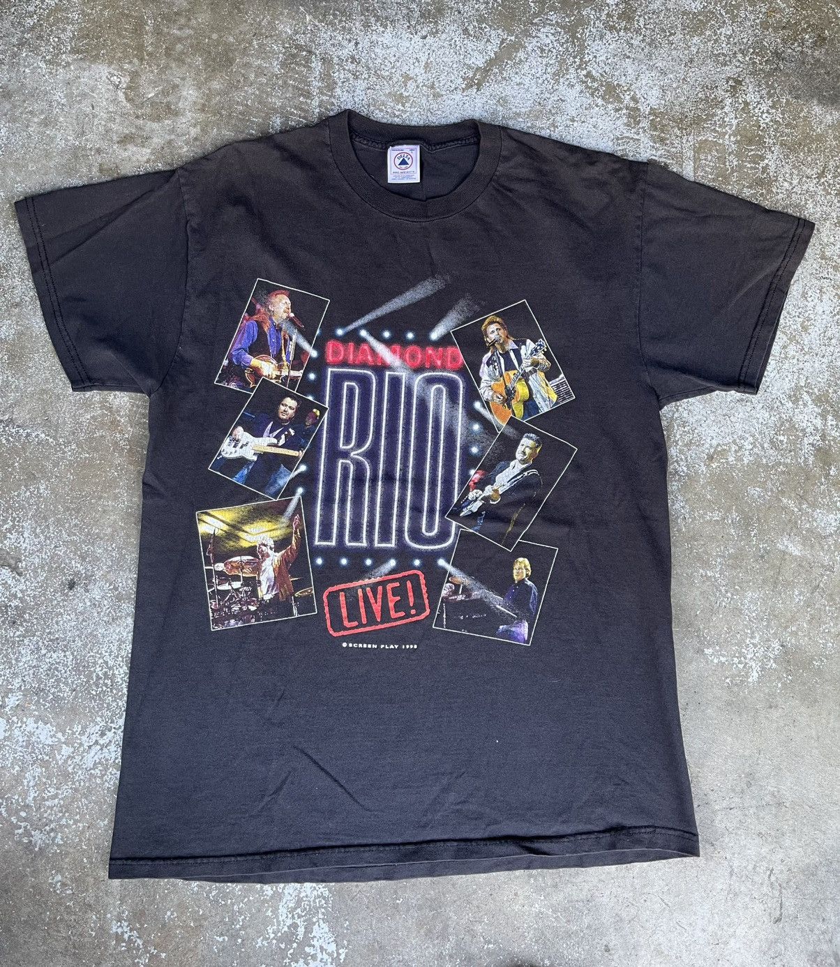 Band Tees Vintage 90s Band Shirt Diamond Rio Size US L / EU 52-54 / 3 - 3 Thumbnail