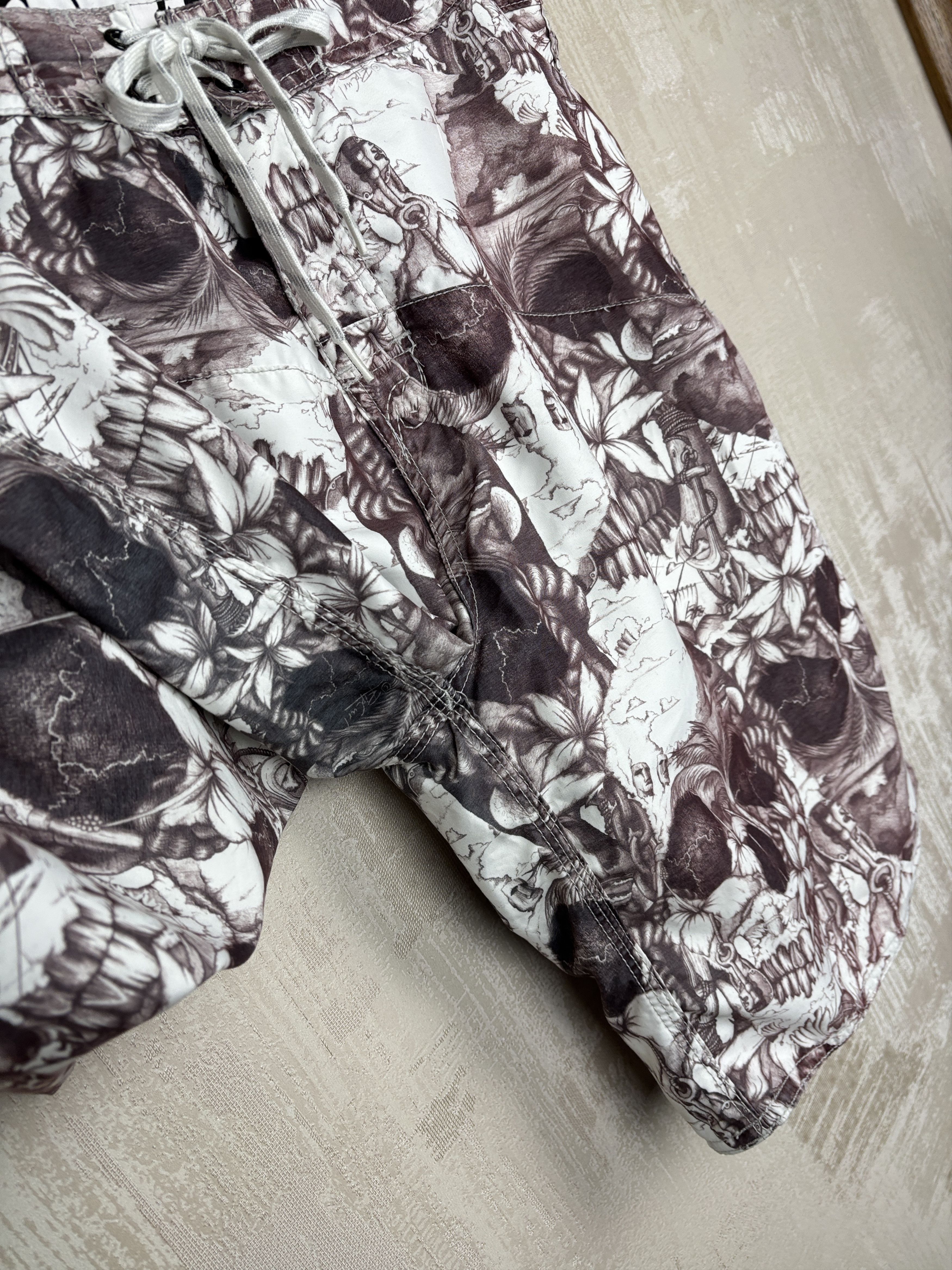 Rip Curl Vintage Rip Curl Skull Pattern Board Shorts Swim Surf Size US 36 / EU 52 - 6 Thumbnail