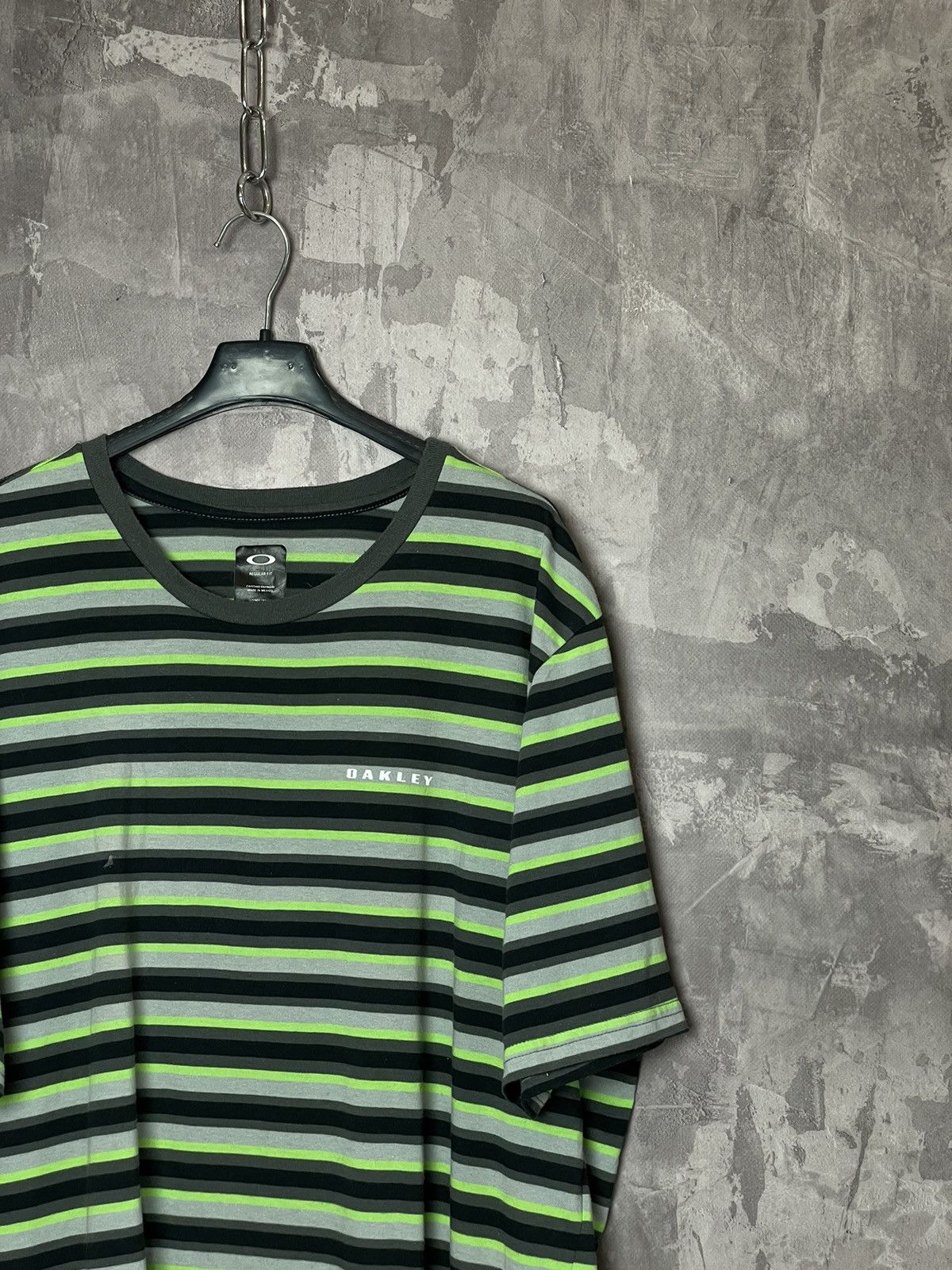 Oakley Vintage Oakley Stripes T-Shirt Polo Center Logo Japanese Size US XL / EU 56 / 4 - 3 Thumbnail