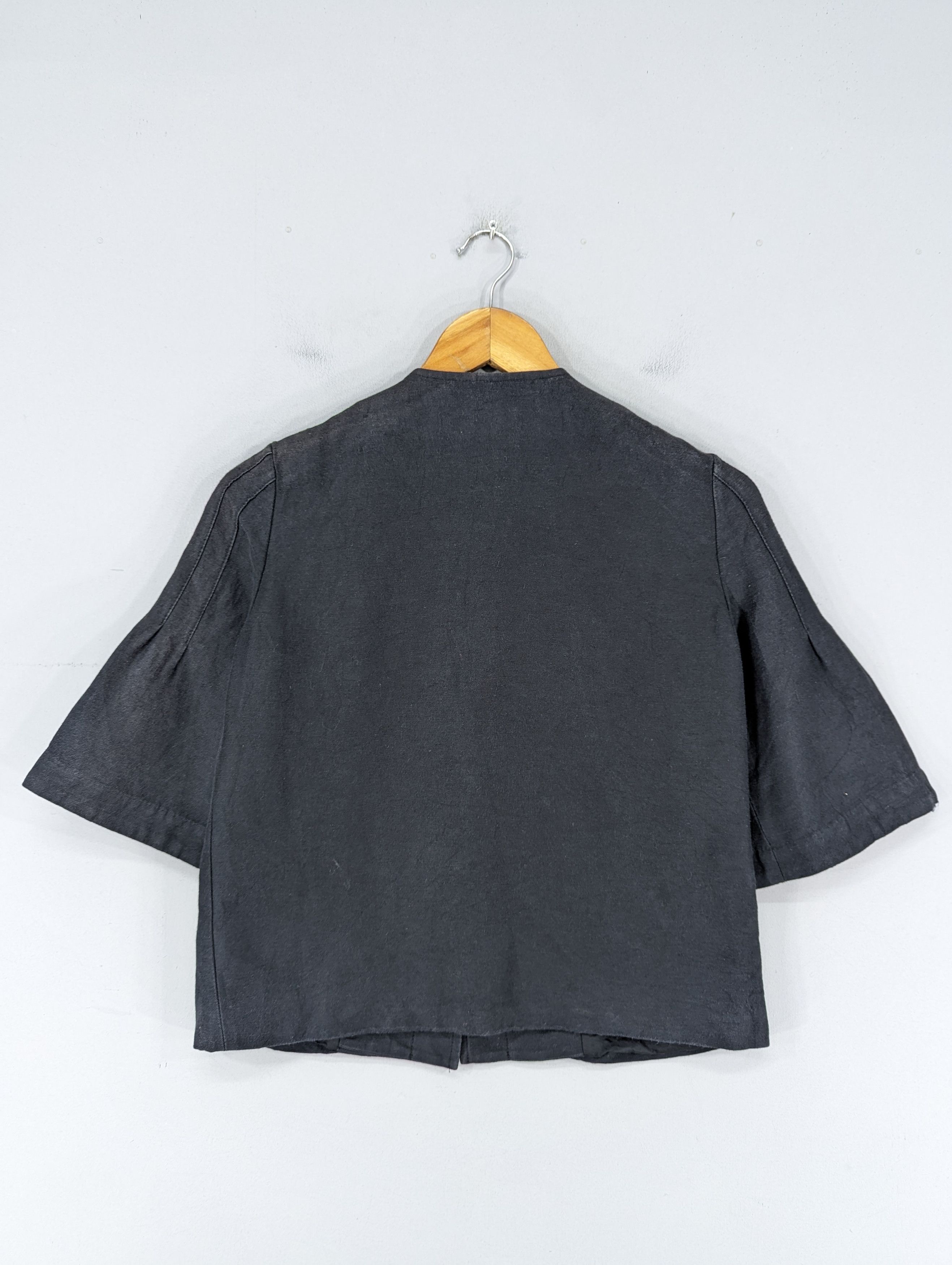 Givenchy 🔥RARE🔥Givenchy Button Ups Distressed Short Jacket Size XS / US 0-2 / IT 36-38 - 13 Thumbnail