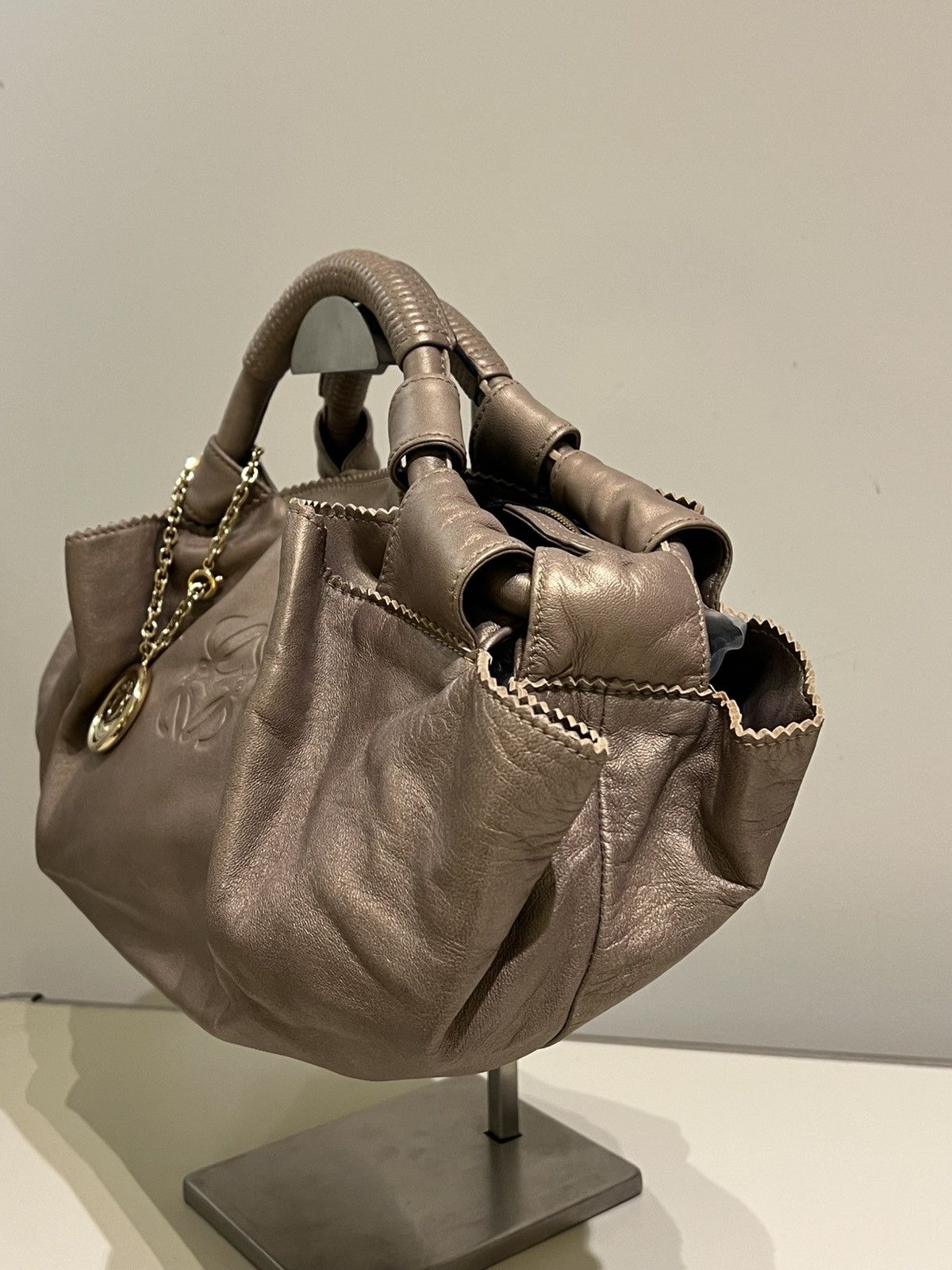 Loewe Loewe nappa aire bronze Size ONE SIZE - 8 Thumbnail