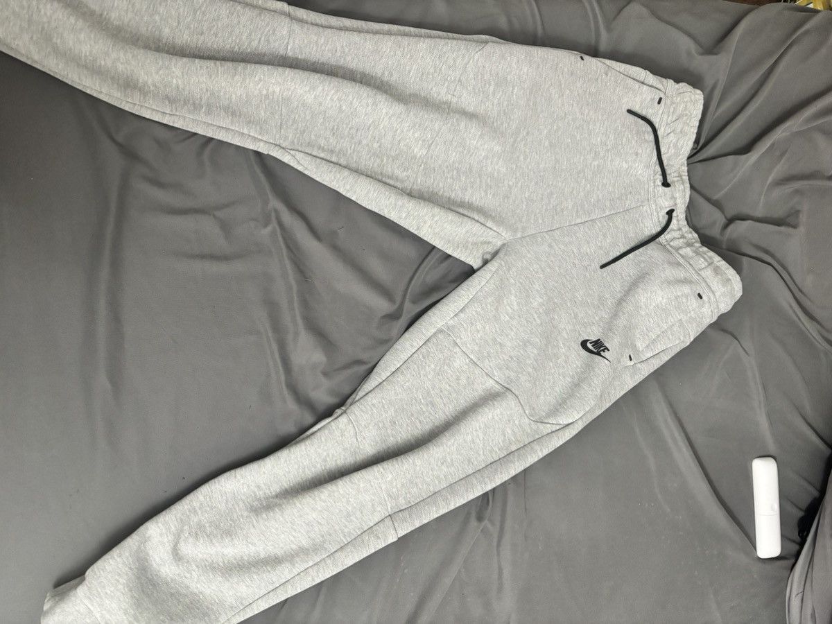 Nike Nike Tech Size 27" / US 4 / IT 40 - 1 Thumbnail