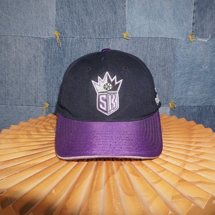 NBA OSFA - Vintage Y2K Sacramento Kings embroider NBA 2000s hat Size ONE SIZE - 1 Thumbnail