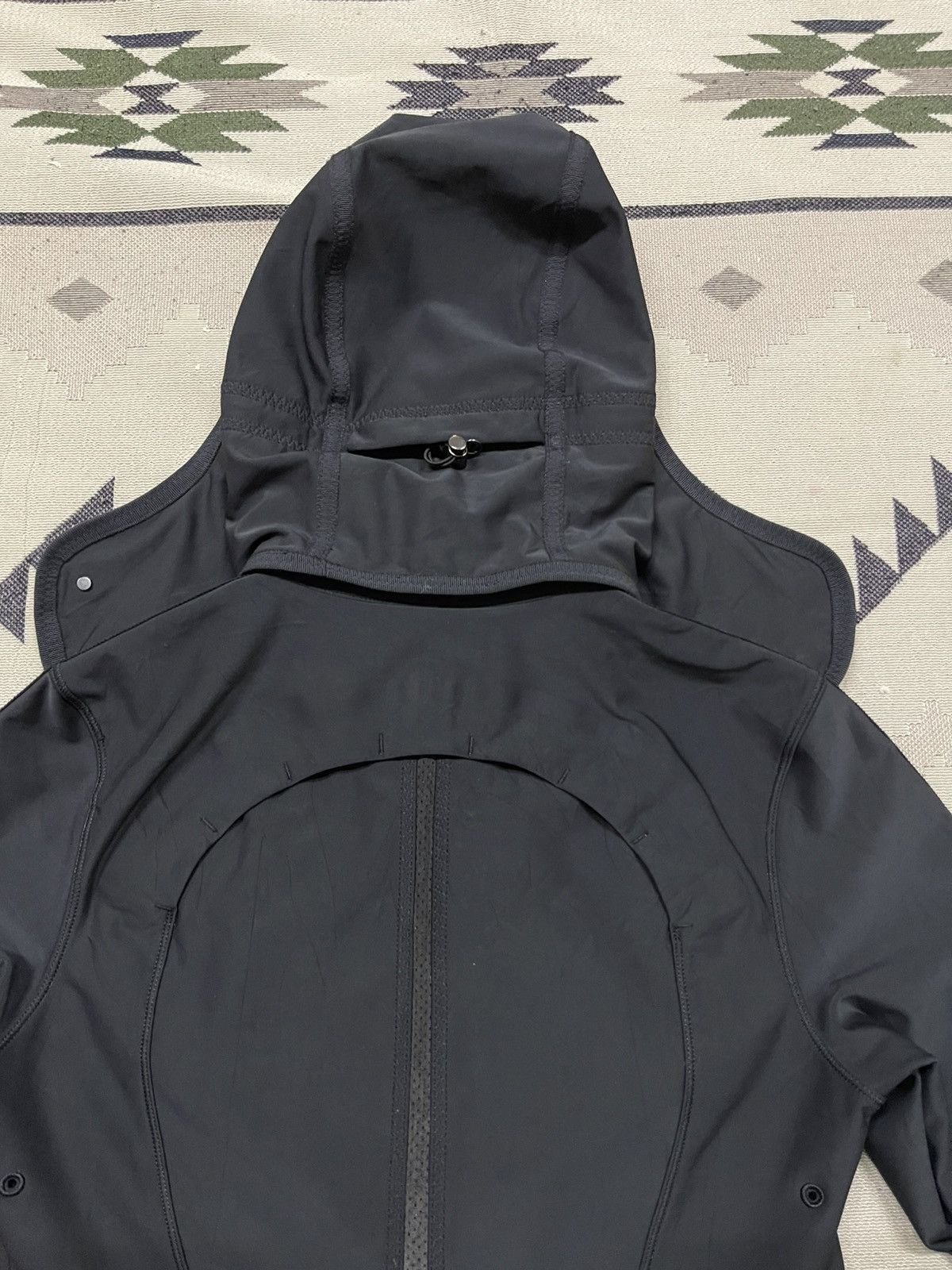 Lululemon LULULEMON KEEP IT UP BLACK RUN JACKET WATER RESISTANT Size M / US 6-8 / IT 42-44 - 18 Thumbnail