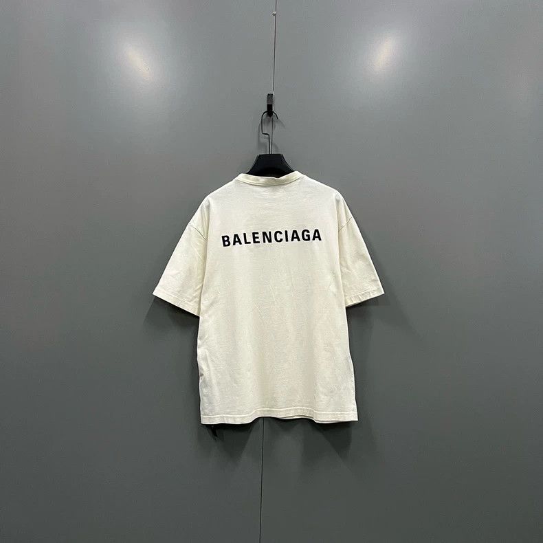 Balenciaga Balenciaga Embroidered short sleeves with big logo behind Size US M / EU 48-50 / 2 - 2 Thumbnail
