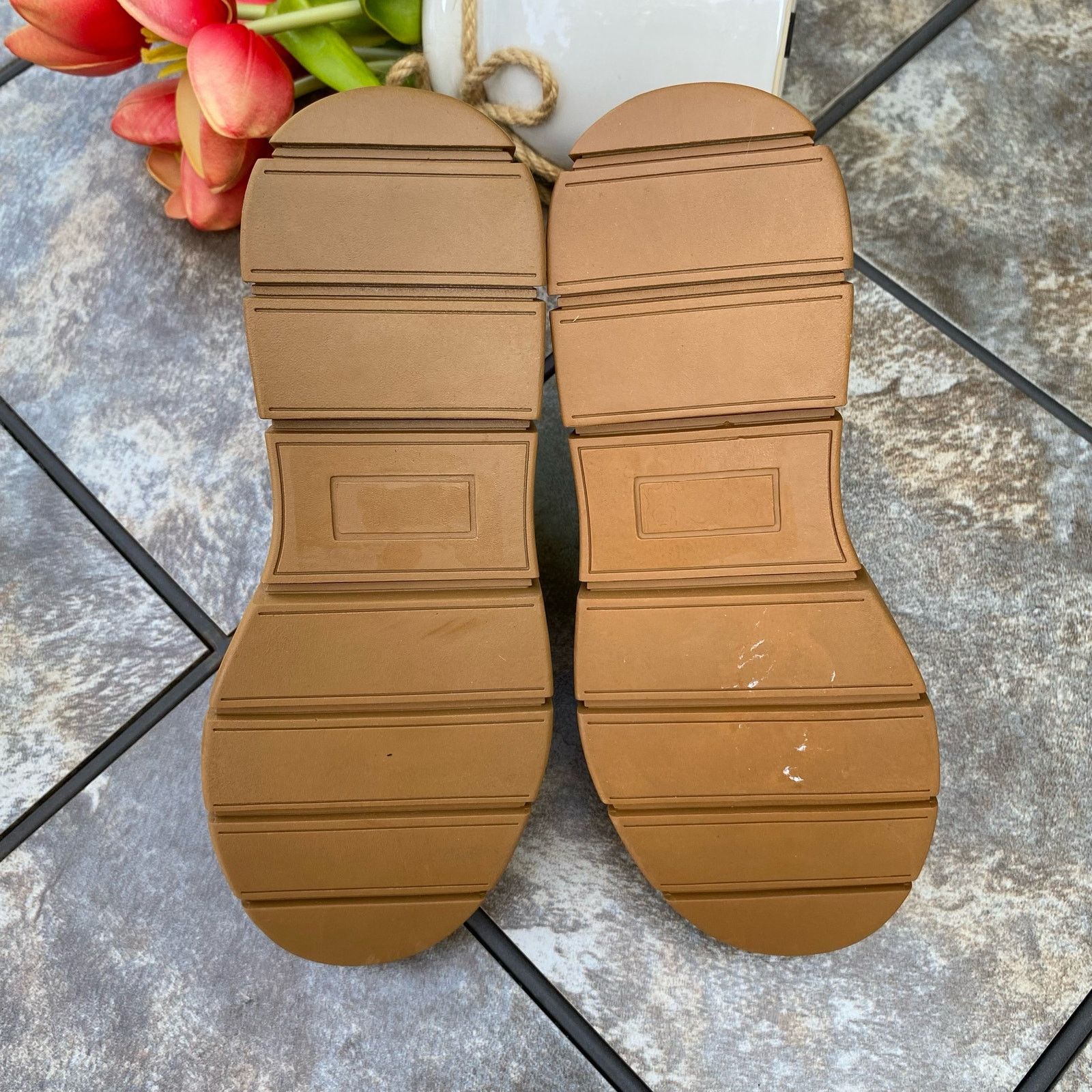 BP. NEW BP Tan Niya Lug Sole Chelsea Boot Size 6 Size US 6 / IT 36 - 9 Thumbnail