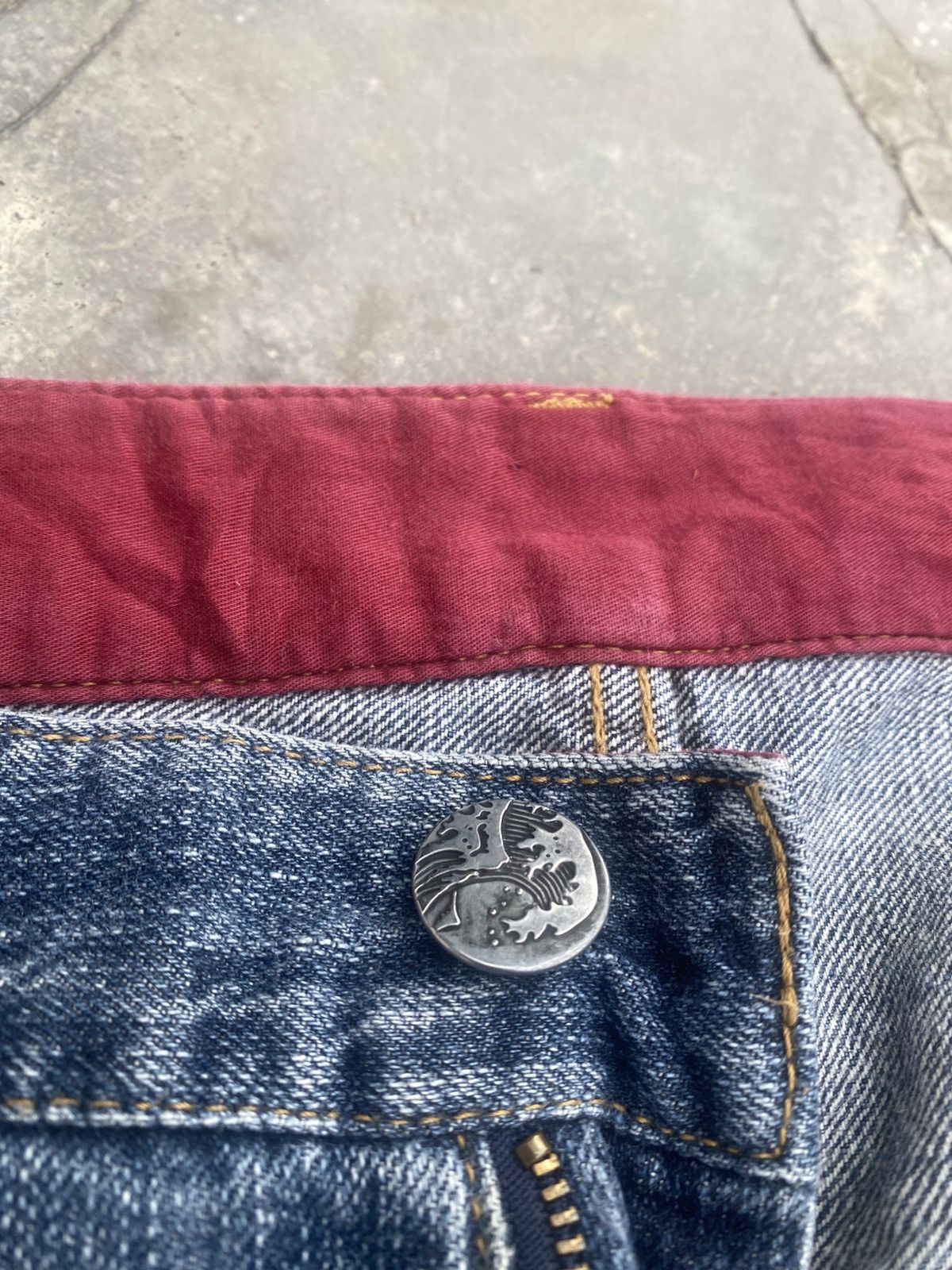 Karakuri Tamashii Vintage JAPAN KOI Distressed Jeans Size US 33 - 13 Thumbnail