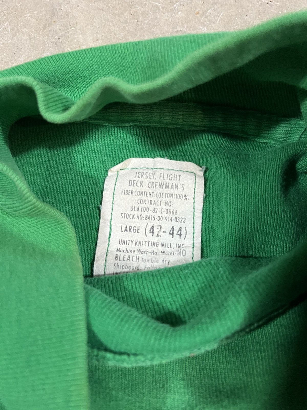 Vintage Vintage 80s US Military Flight Deck Jersey Shirt Green Size US L / EU 52-54 / 3 - 7 Thumbnail
