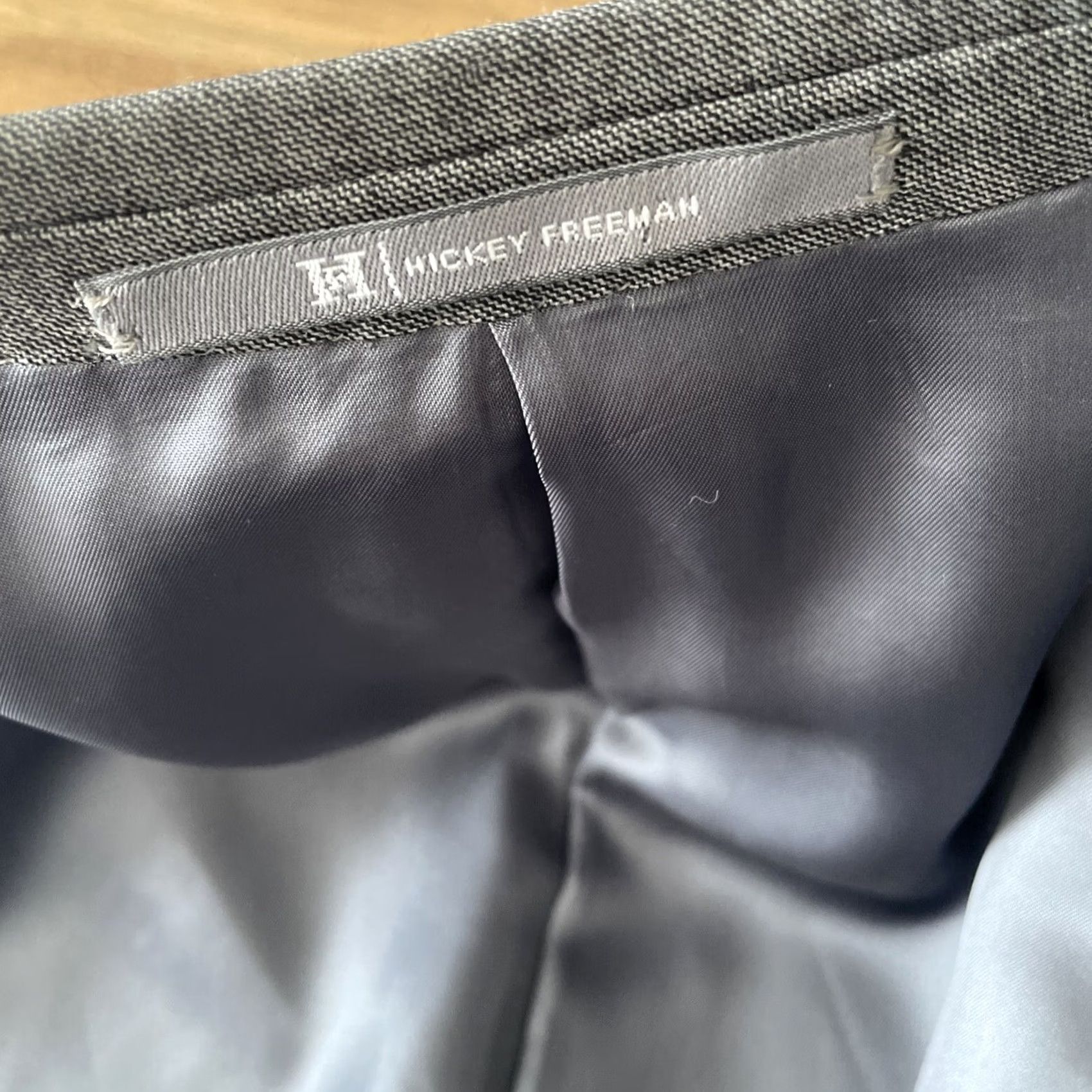 Madison Hickey Freeman Blazer Jacket Mens 42R Wool Gray Notch Lapel Single-Breasted 2-Button Regular Formal Office Vintage USA Size 42R - 3 Thumbnail