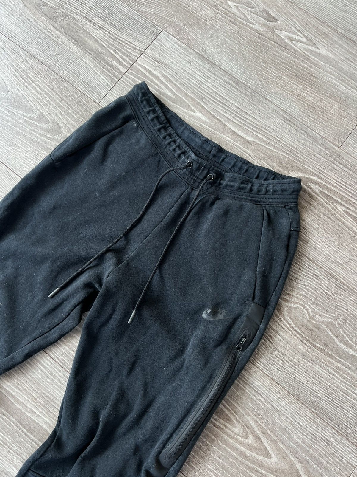 Nike Nike Tech Fleece Big Zip Pocket Triple Black Sweatpants Size US 30 / EU 46 - 7 Thumbnail