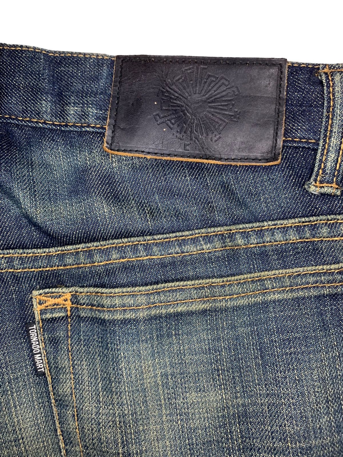 Tornado Mart Tornado Mart 6 pocket mud wash flare denim jeans Size US 30 / EU 46 - 11 Thumbnail