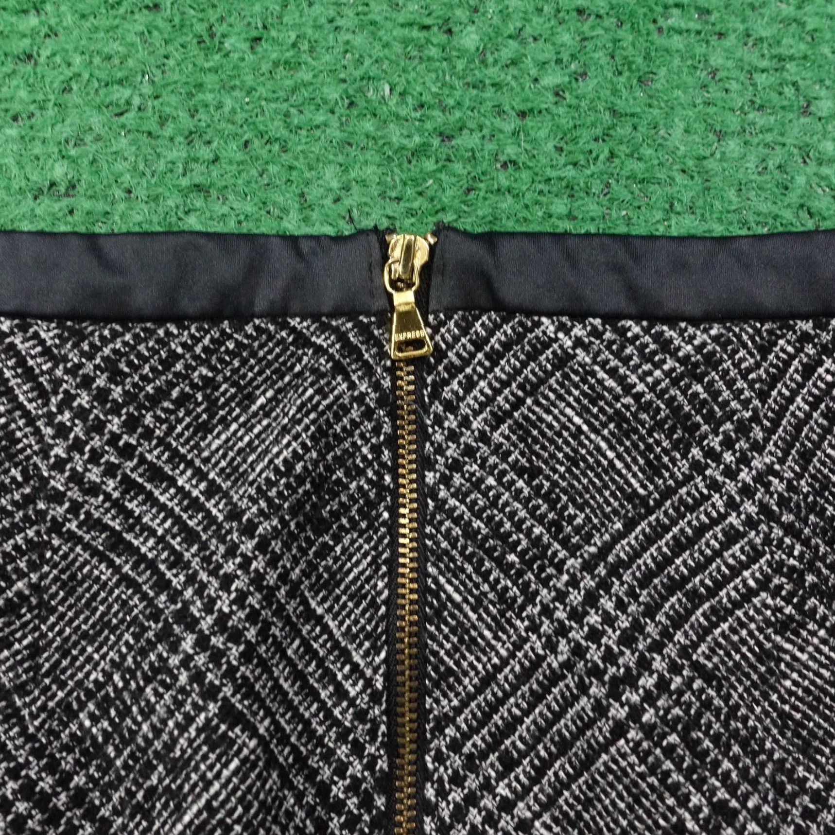 Express Express Skirt Womens 10 Black Plaid Tweed Straight Pencil Short Lined Zip Product Details: Zippered, Pockets, Lined, Workwear, Fall Size 32" / US 10 / IT 46 - 5 Thumbnail