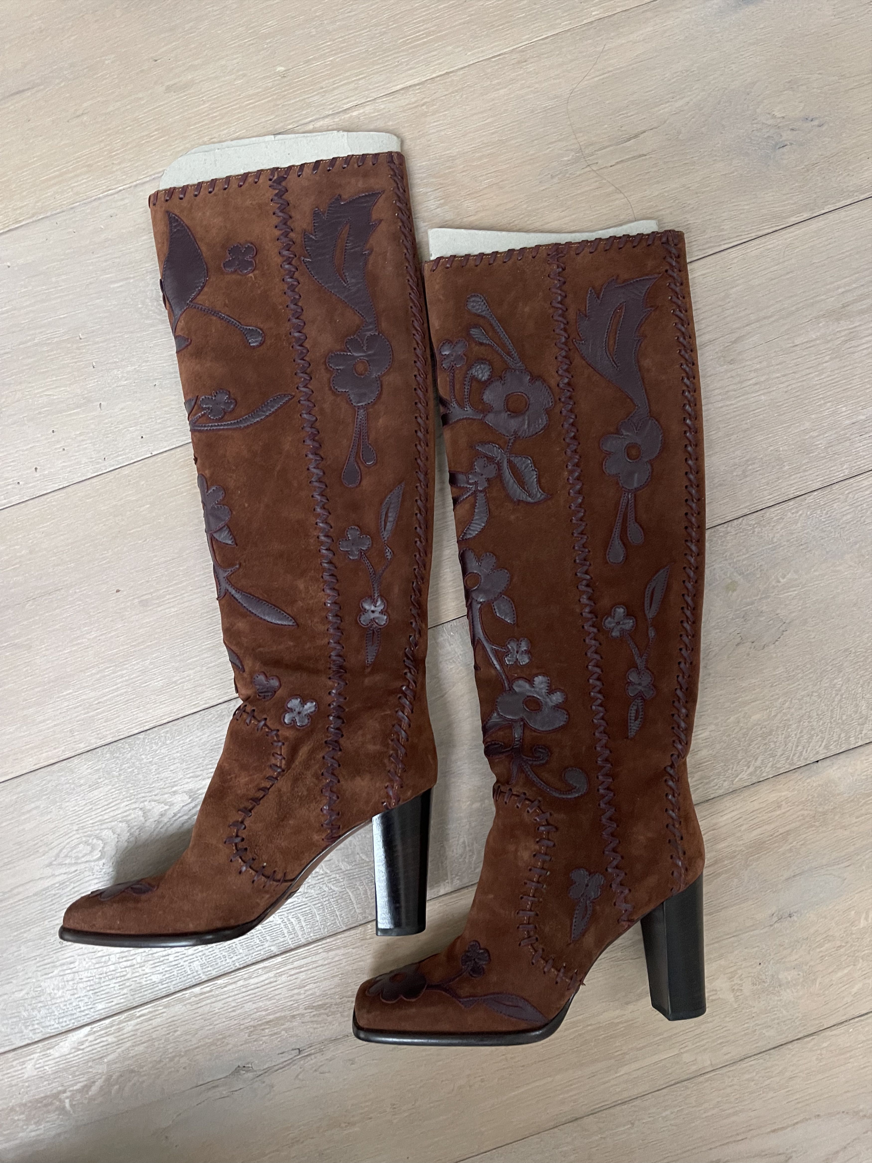 Dolce & Gabbana Dolce & Gabbana Runway Appliqued Boots Size US 8 / IT 38 - 1 Thumbnail