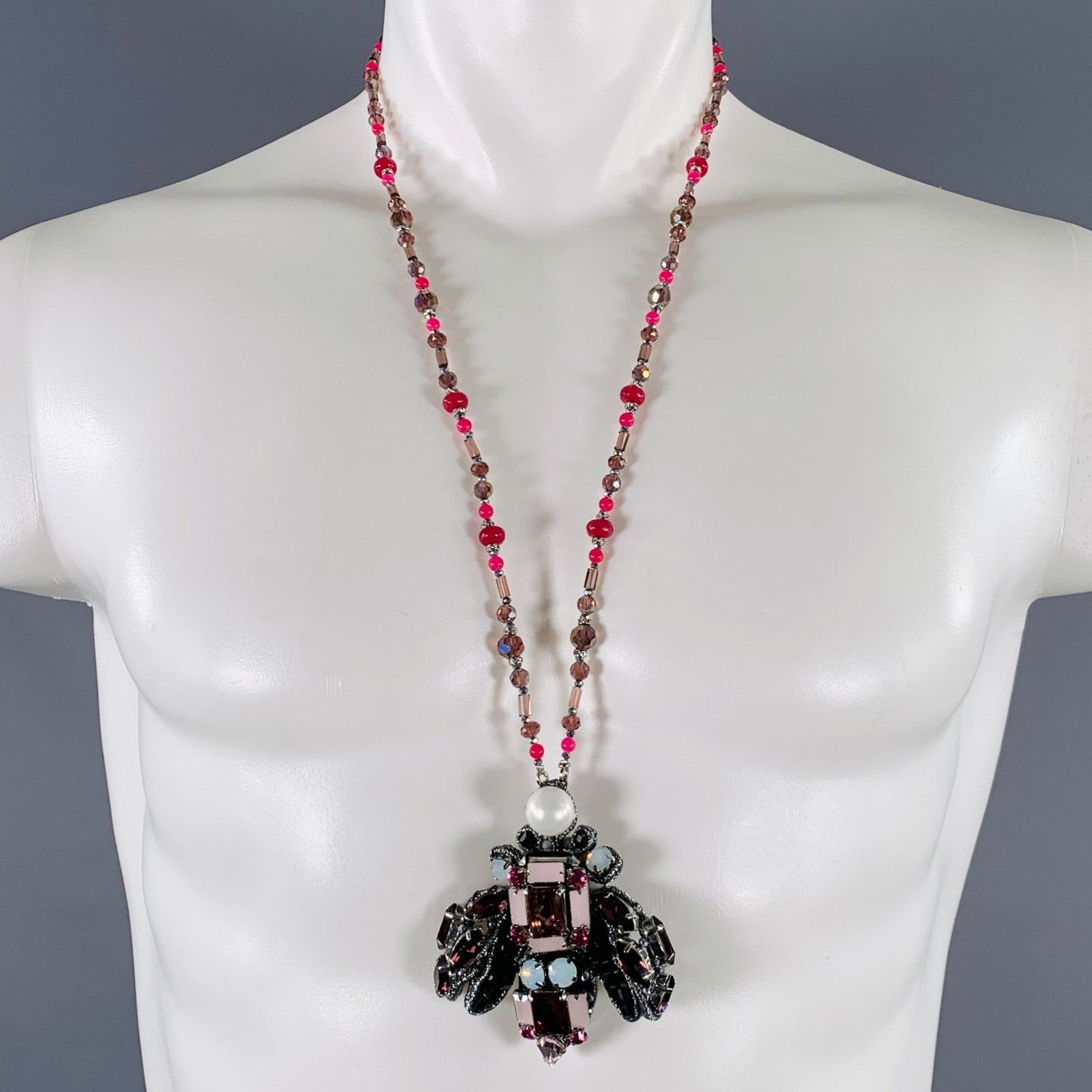 Max Mara MAX MARA Pink Purple Beaded Glass Insect Necklace Size ONE SIZE - 4 Thumbnail