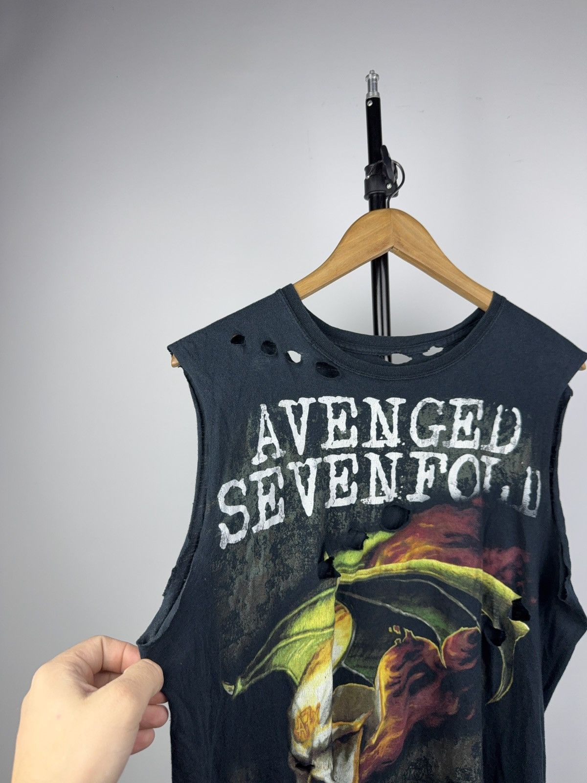 Band Tees 💀Vintage 00s Avenged Sevenfold Distressed Cutoff Band Tee Size US M / EU 48-50 / 2 - 2 Thumbnail