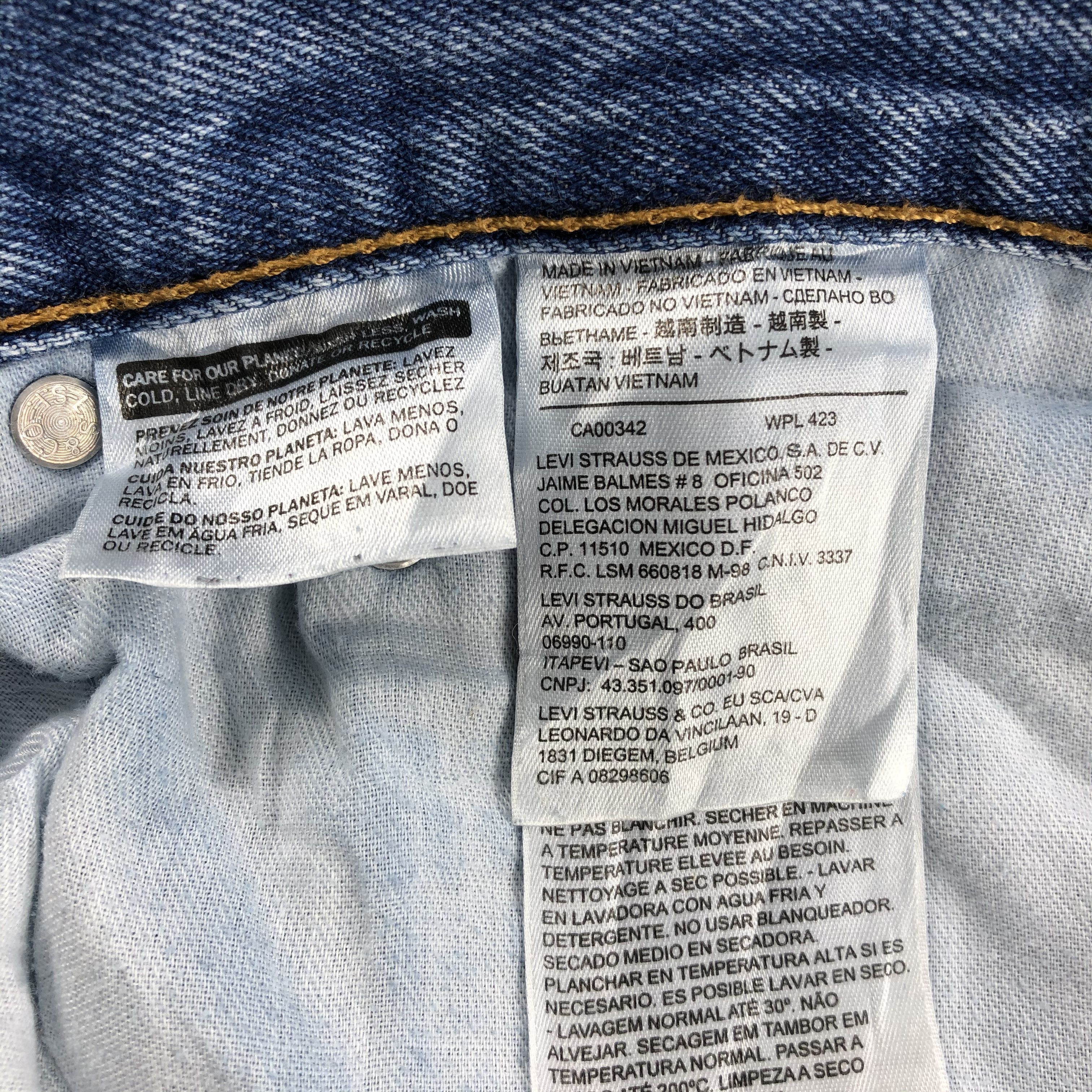 Levi's Vintage Light Wash Levis 505 Jeans-JM1132 Size US 35 - 10 Thumbnail