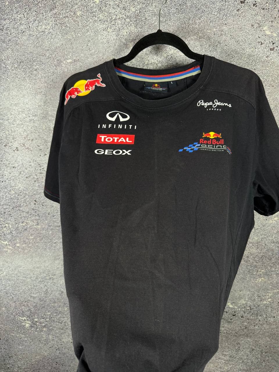 Formula 1 × Pepe Jeans × Red Bull Infiniti Geox Red Bull Formula 1 Team Pepe Jeans Racing L sz Size US L / EU 52-54 / 3 - 6 Thumbnail