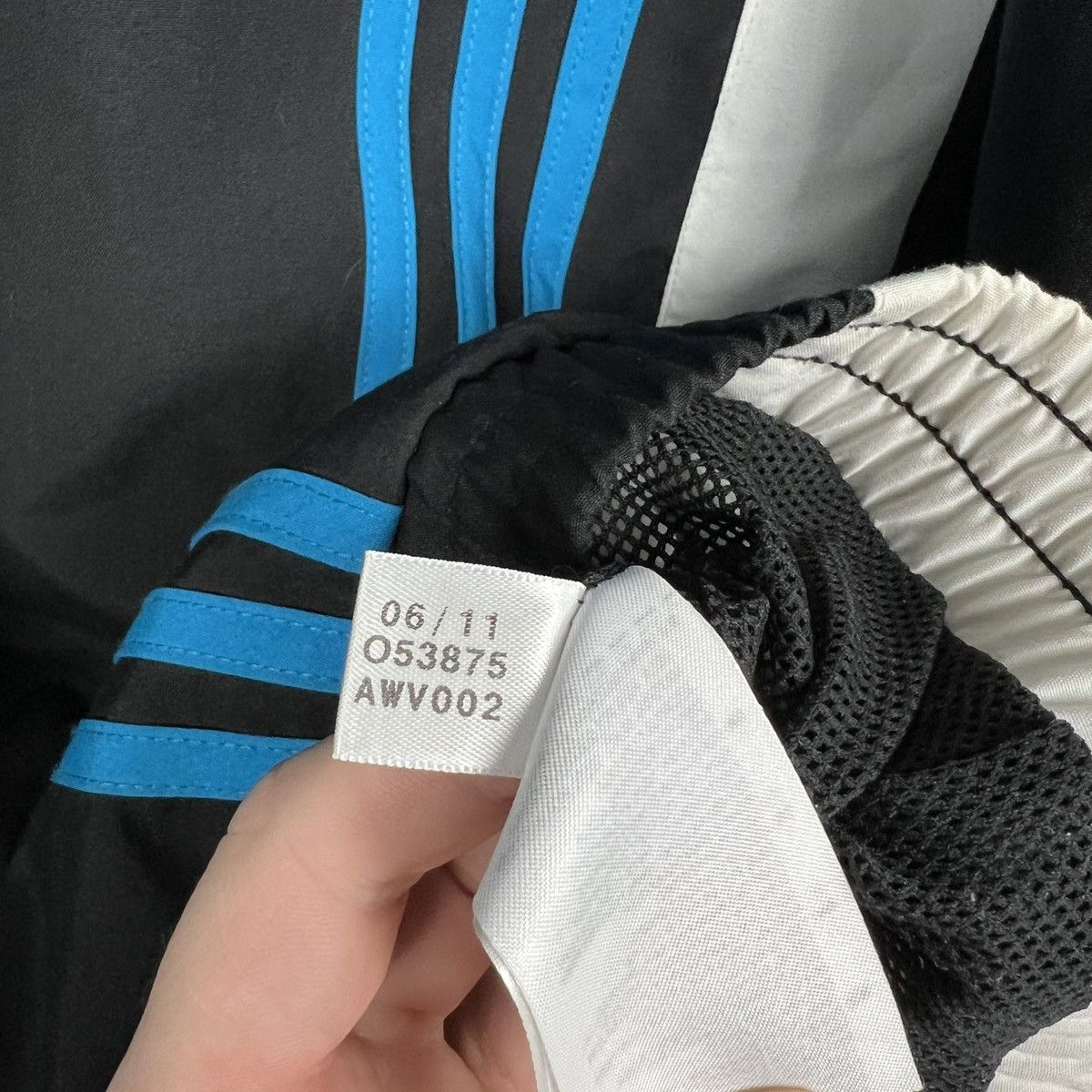 Adidas Vintage Adidas Track Jacket Mens Size Medium Size US M / EU 48-50 / 2 - 7 Thumbnail