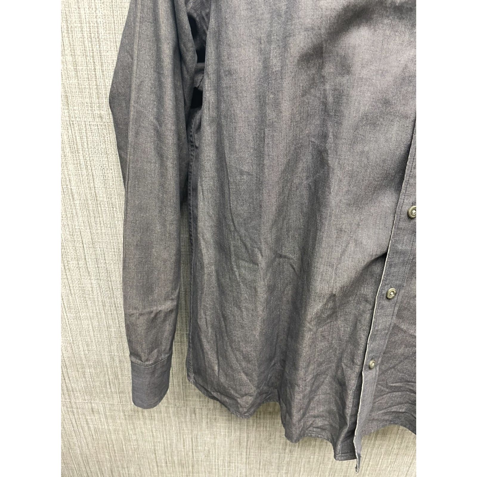 UNTUCKit UNTUCKit Button-Up Shirt Long Sleeve 100% Cotton Mens XL Gray(Button-Down) Size US XL / EU 56 / 4 - 4 Thumbnail