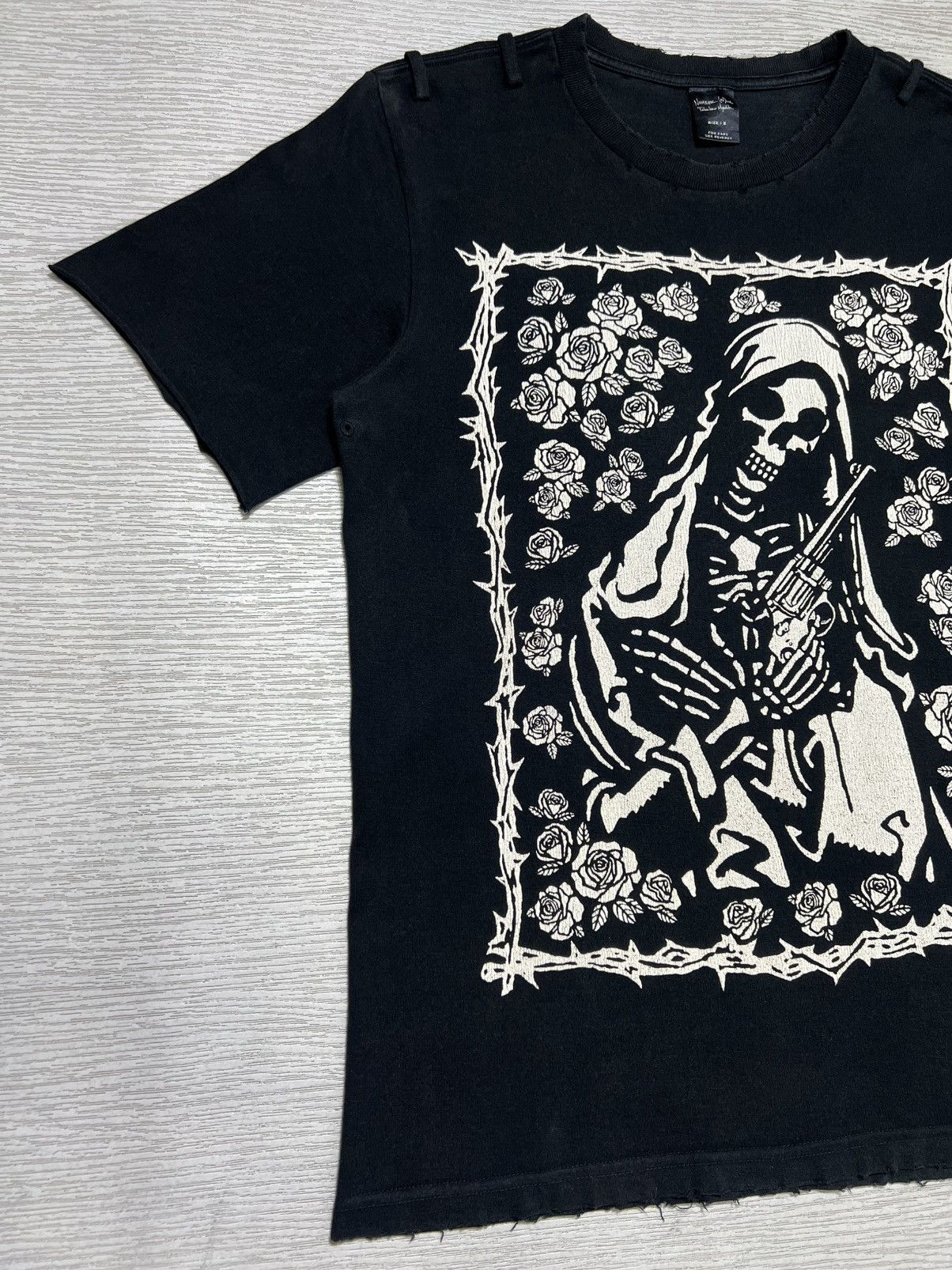 Number (N)ine Number (N)ine - SS06 - Guns & Roses Skeleton Distressed Tee Size US M / EU 48-50 / 2 - 4 Thumbnail