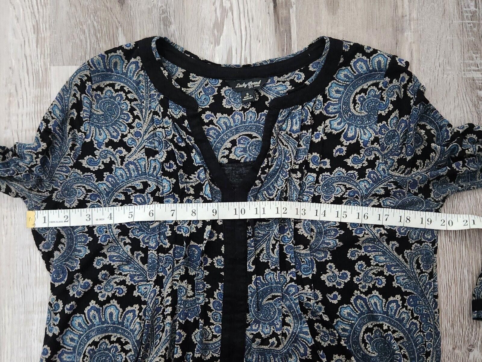 Lucky Brand Lucky Brand Top V Neck Small Blue Black Paisley V Neck Size S / US 4 / IT 40 - 5 Thumbnail
