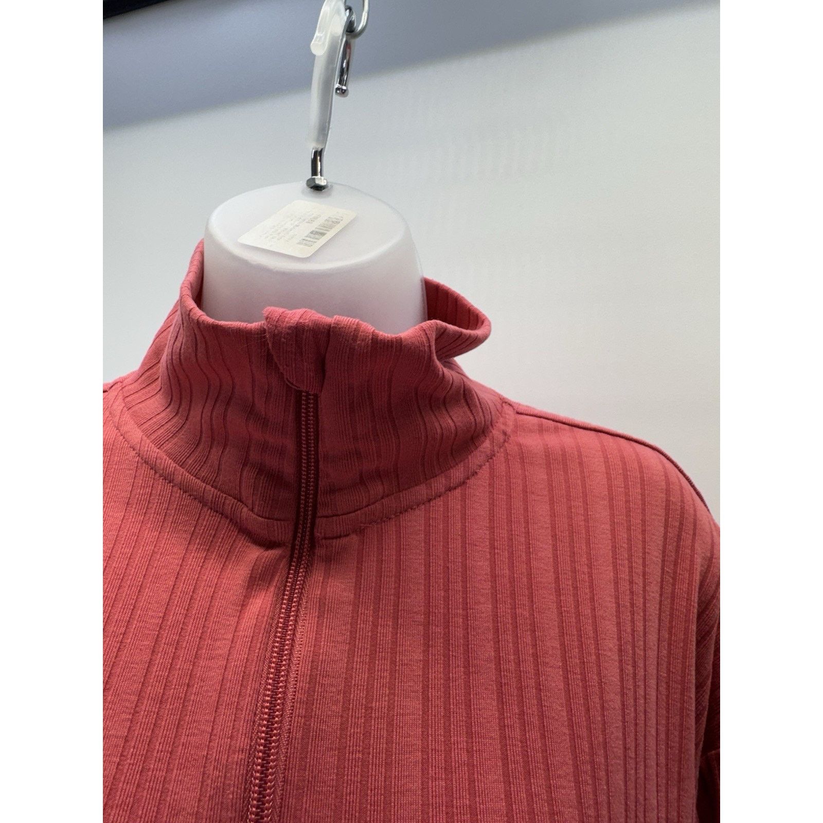 Pro Player Women's Pro Player Sz M 1/4 Zip Ribbed Texture Mock Neck Red Size M / US 6-8 / IT 42-44 - 4 Thumbnail
