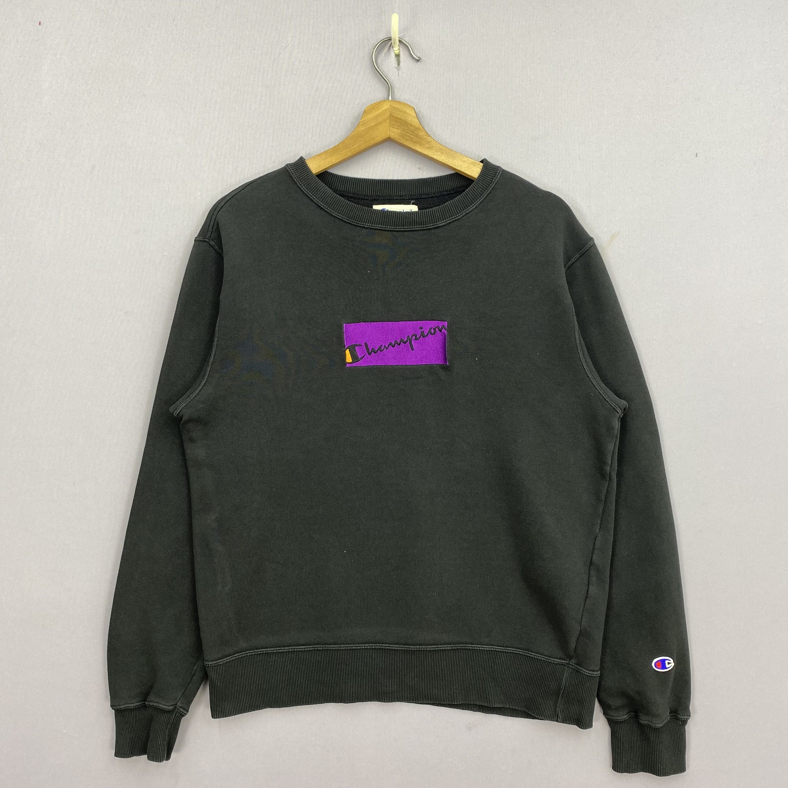 Champion Vintage Y2K Champion Sweater Sweatshirt Jumper Size US S / EU 44-46 / 1 - 1 Thumbnail