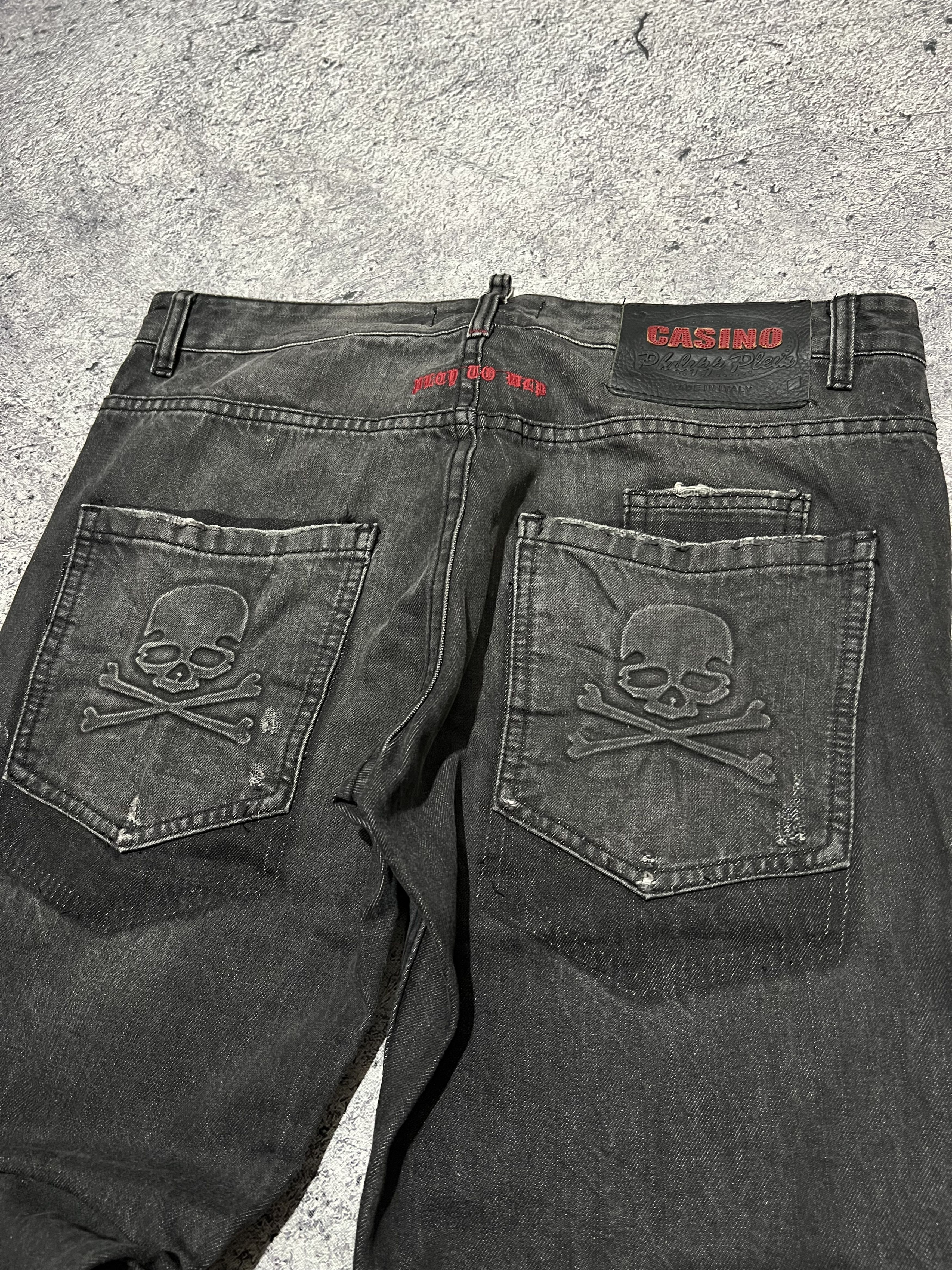 If Six Was Nine × Le Grande Bleu (L.G.B.) 2000s Philipp Plein Studded Skull Poem Wash Jeans y2k style Size US 34 / EU 50 - 3 Thumbnail
