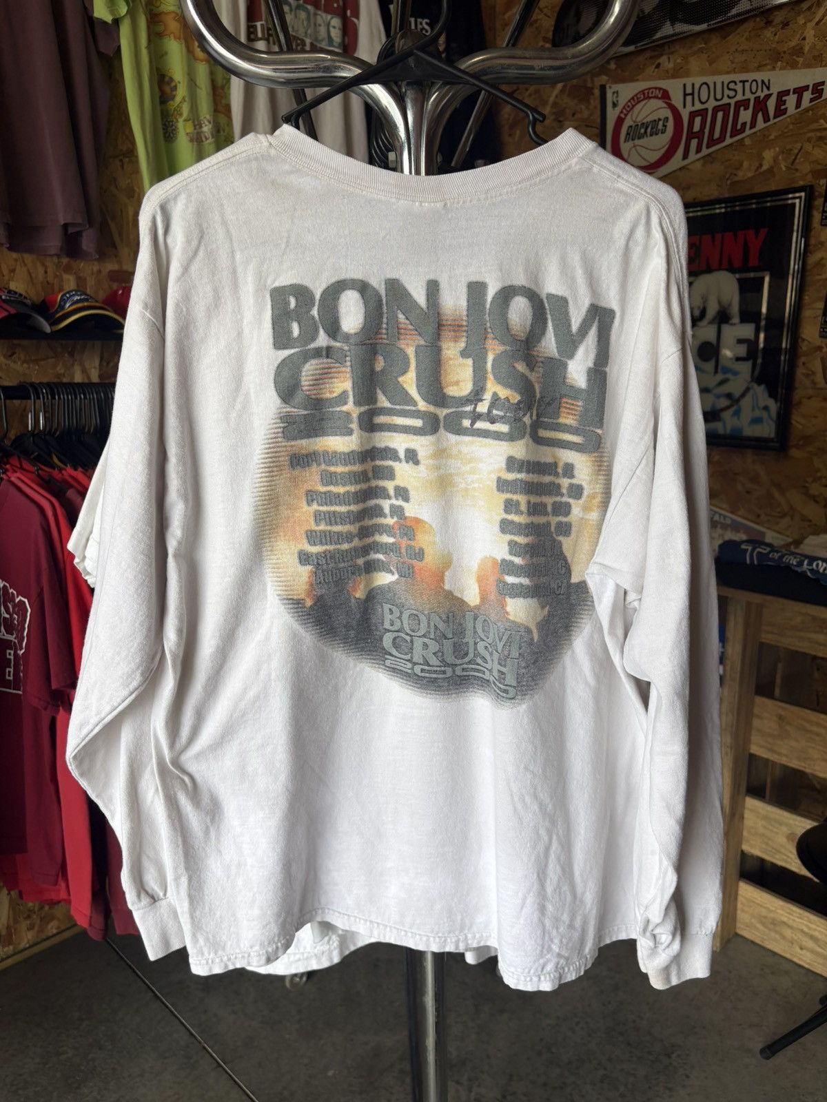 Band Tees 2000 Bon Jovi Crush Tour long Sleeve T-Shirt Size US XL / EU 56 / 4 - 2 Thumbnail