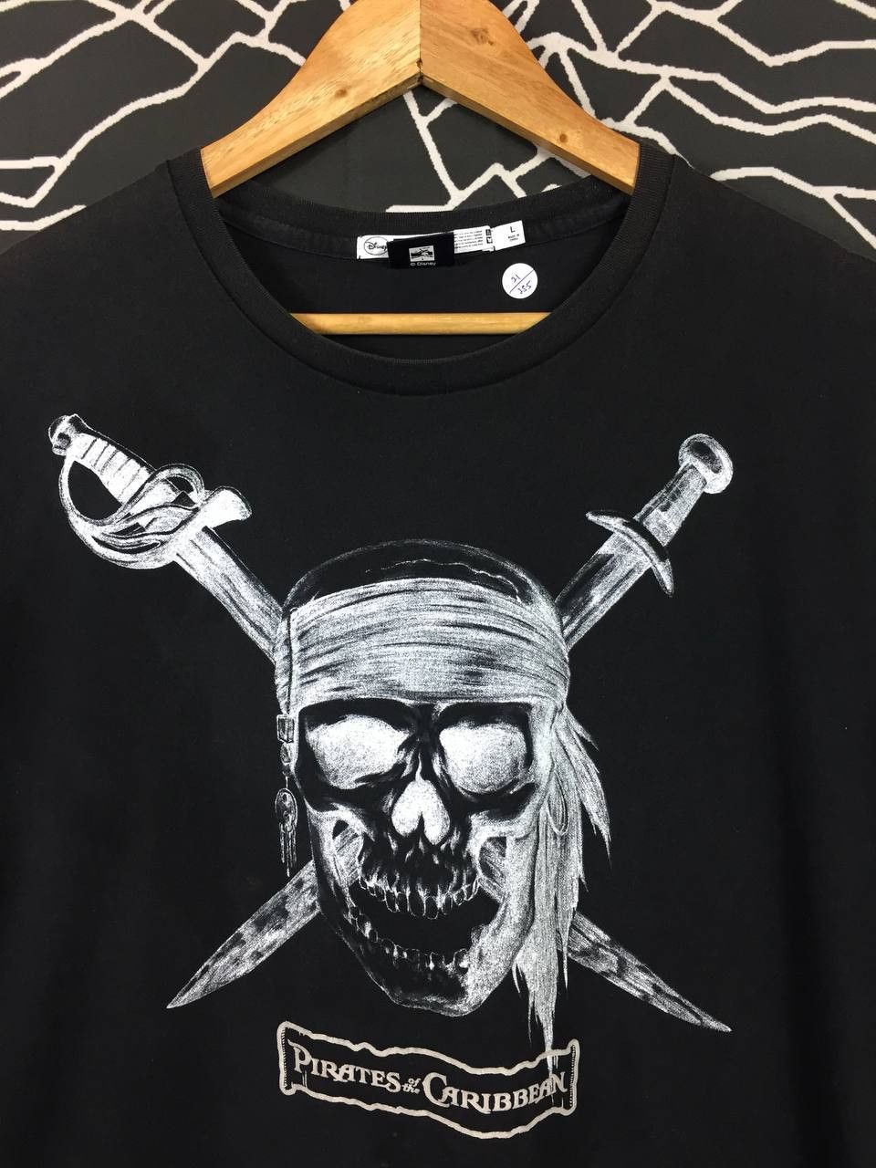 Uniqlo × Vintage Uniqlo Pirates Of The Caribbean: On Stranger Tides Movie Tee Size US L / EU 52-54 / 3 - 3 Thumbnail