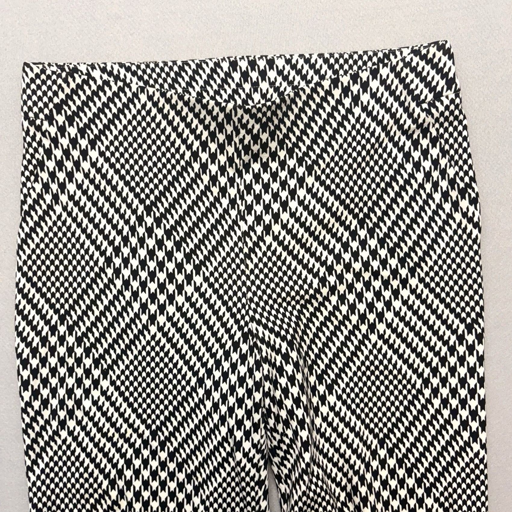 Vintage Chico's Ponte Knit Pants Black White Houndstooth Wide Leg Pants Size 6 Regular Inseam 30” Womens Dress Pants VINTAGE? No Size 28" / US 6 / IT 42 - 4 Thumbnail