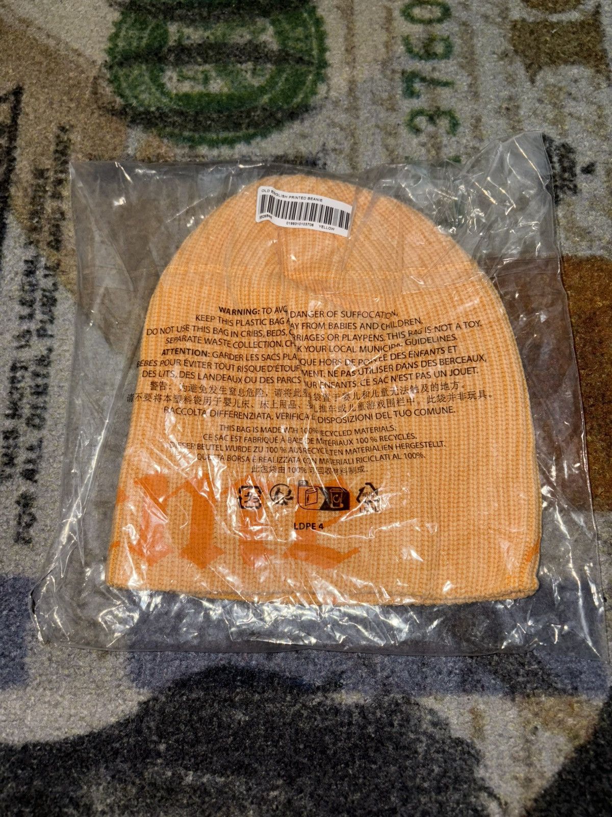 Supreme Supreme Old English Printed Beanie Size ONE SIZE - 2 Thumbnail