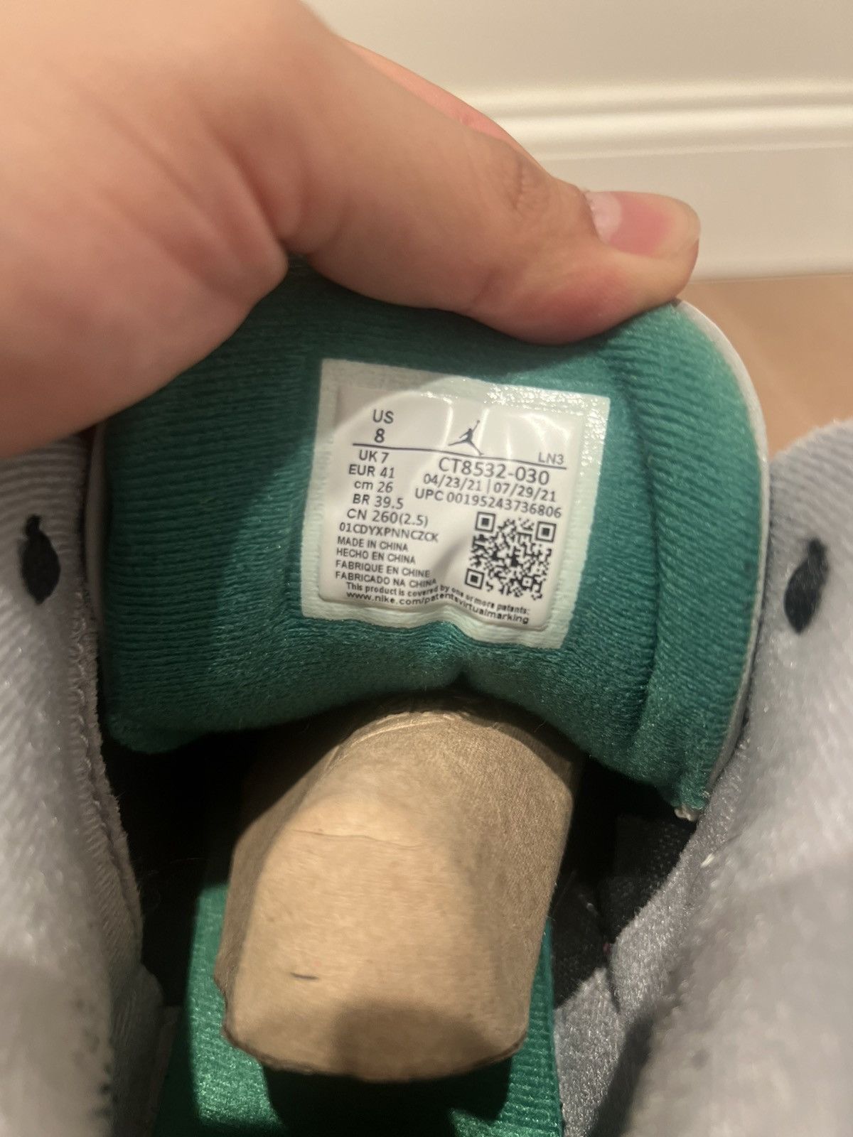 Jordan Brand Air Jordan 3s Pine Green Size US 8 / EU 41 - 5 Thumbnail