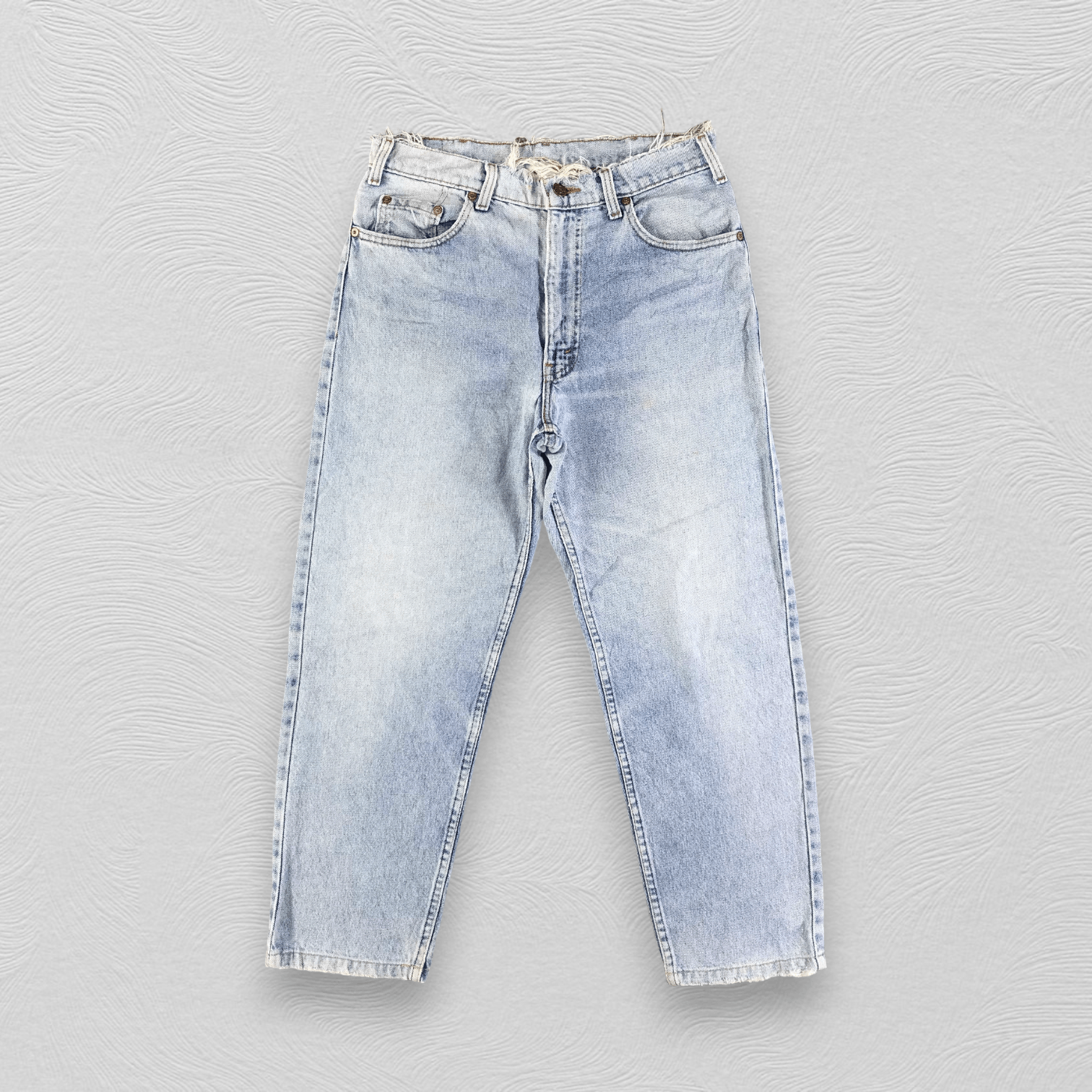 Levi's Vintage Levis 610 Jeans Light Wash Jeans KJ2040 Size US 31 - 1 Thumbnail