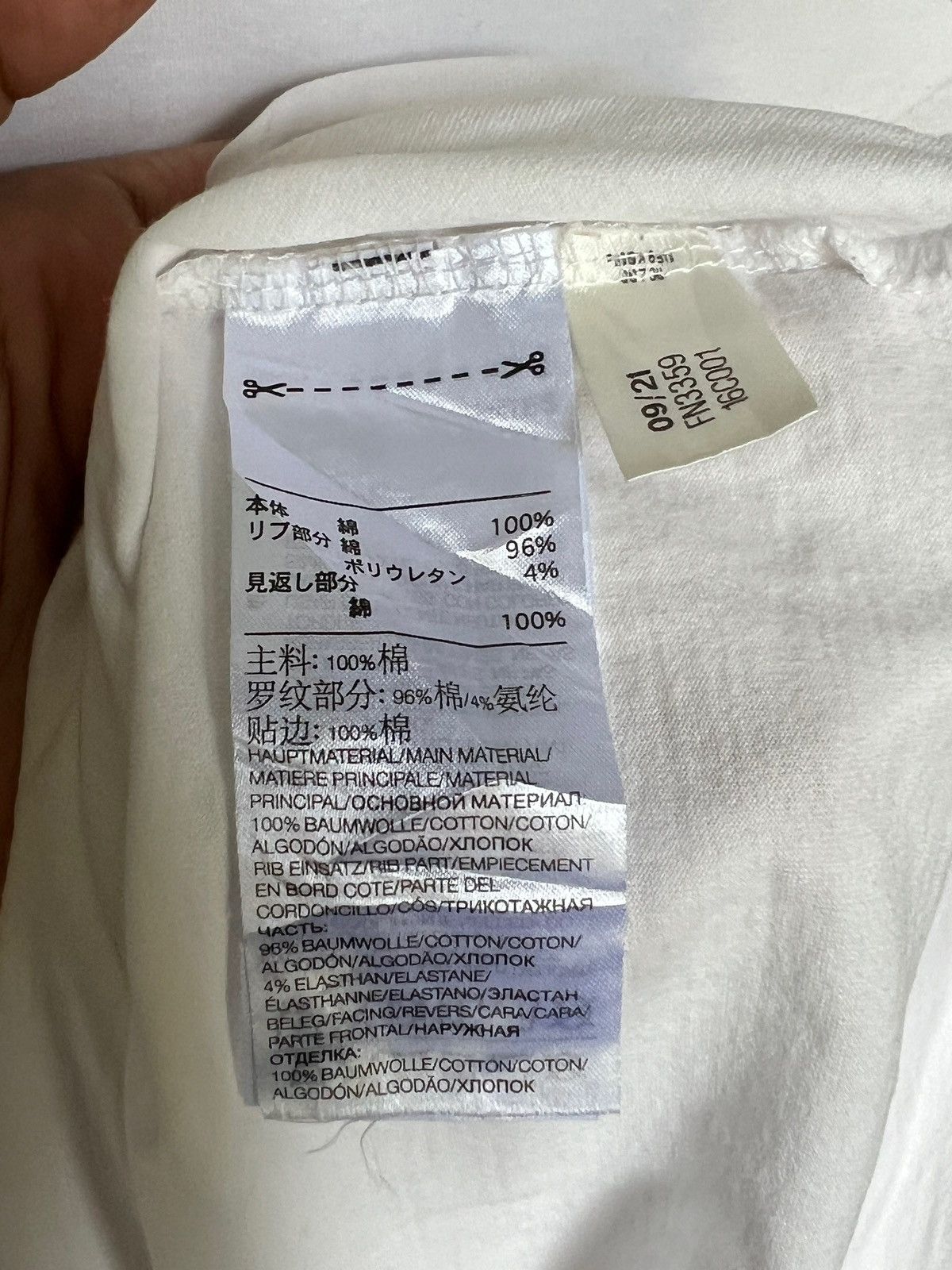 Y-3 × Yohji Yamamoto Yohji Yamamoto Y3 Logo Tshirt Size US L / EU 52-54 / 3 - 7 Thumbnail