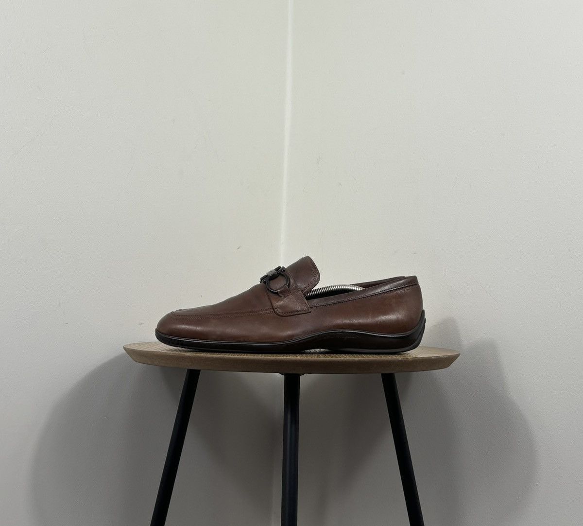 Salvatore Ferragamo Salvatore Ferragamo Men’s Dinamo Gancini Bit Leather Loafers Size US 8.5 / EU 41-42 - 13 Thumbnail