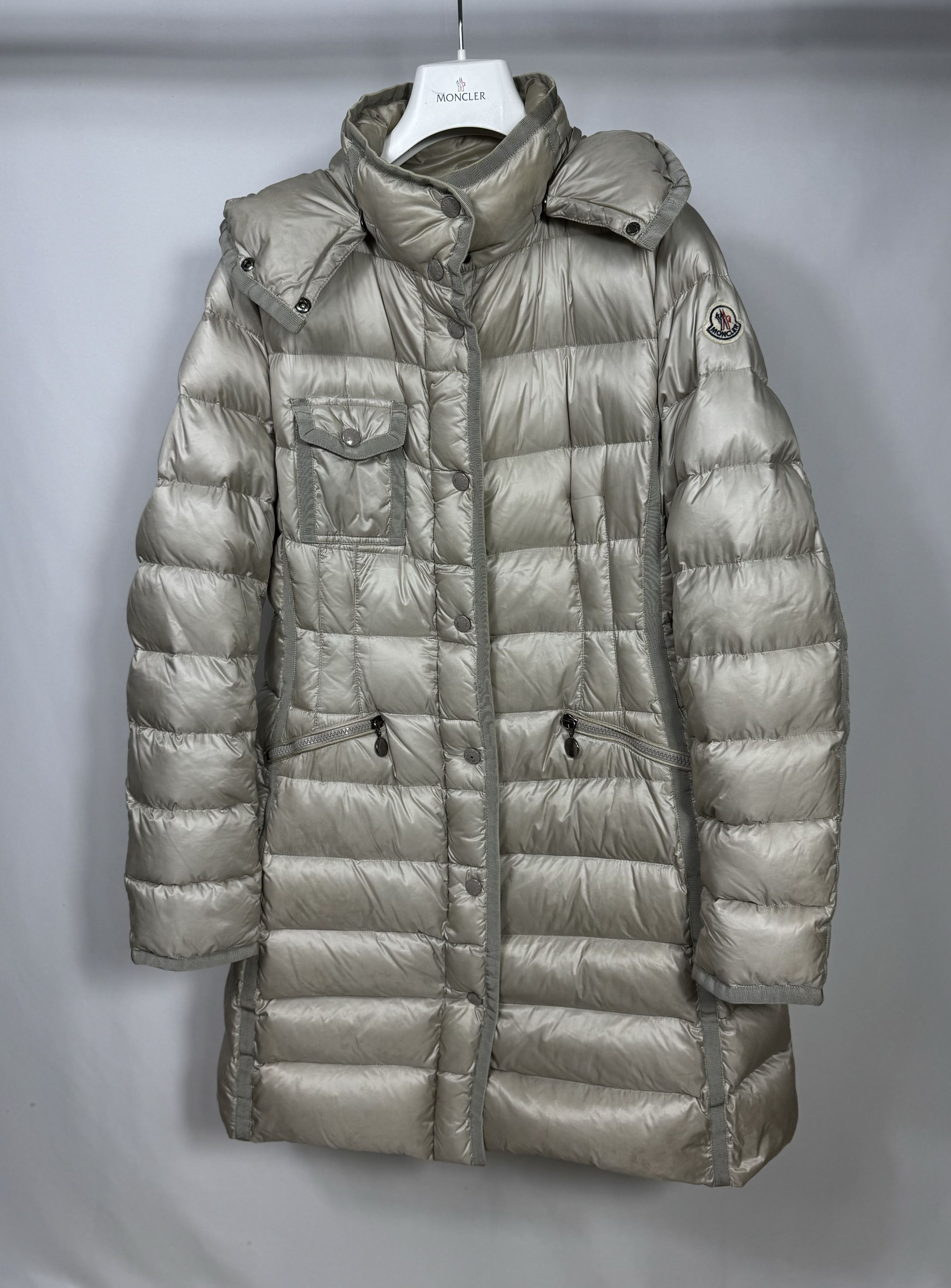 Moncler Moncler Hermine Jacket Size M / US 6-8 / IT 42-44 - 1 Thumbnail