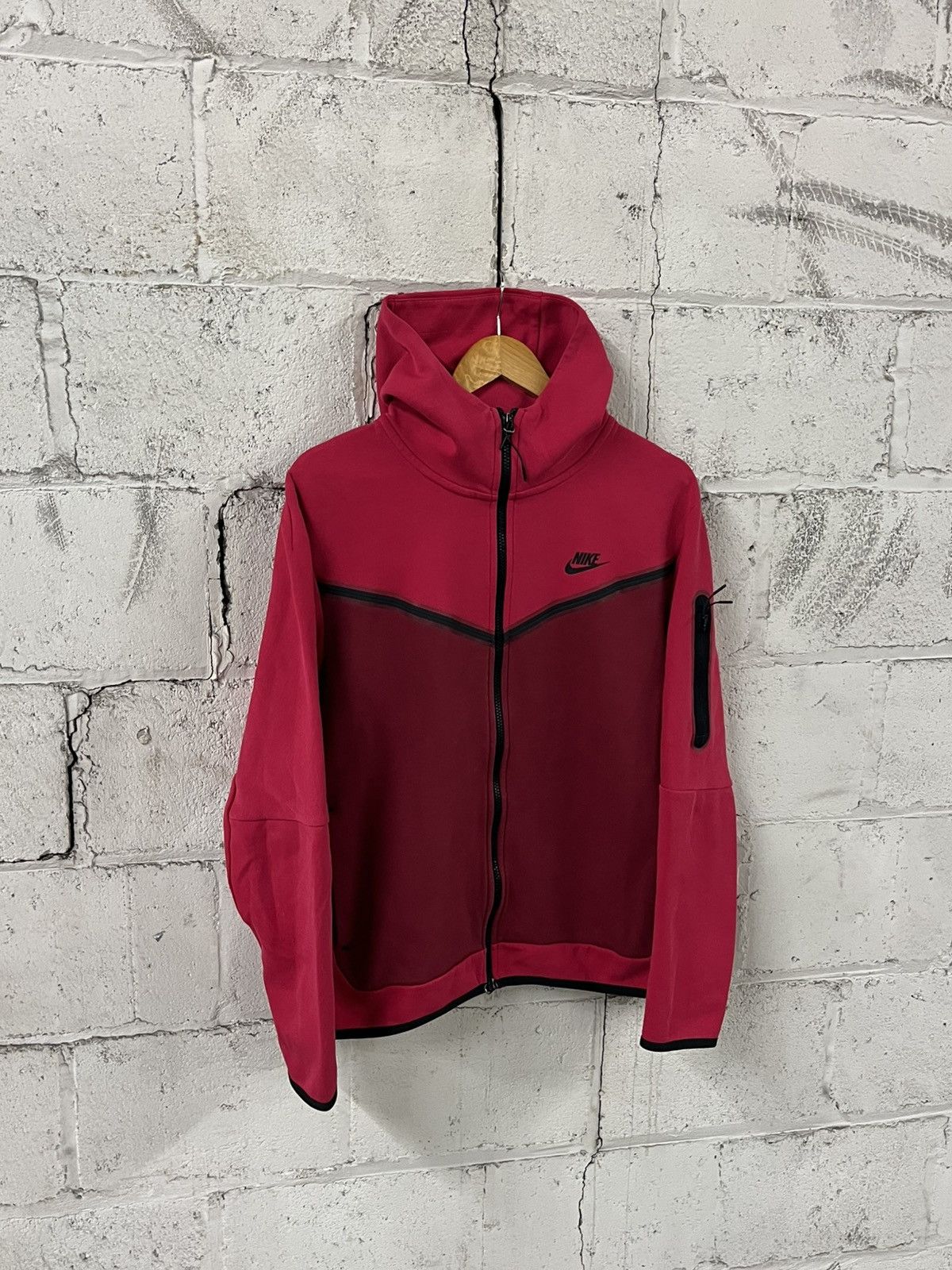 Nike Nike tech zip up fleece hoodie rare pink color streetwear Size US L / EU 52-54 / 3 - 2 Thumbnail