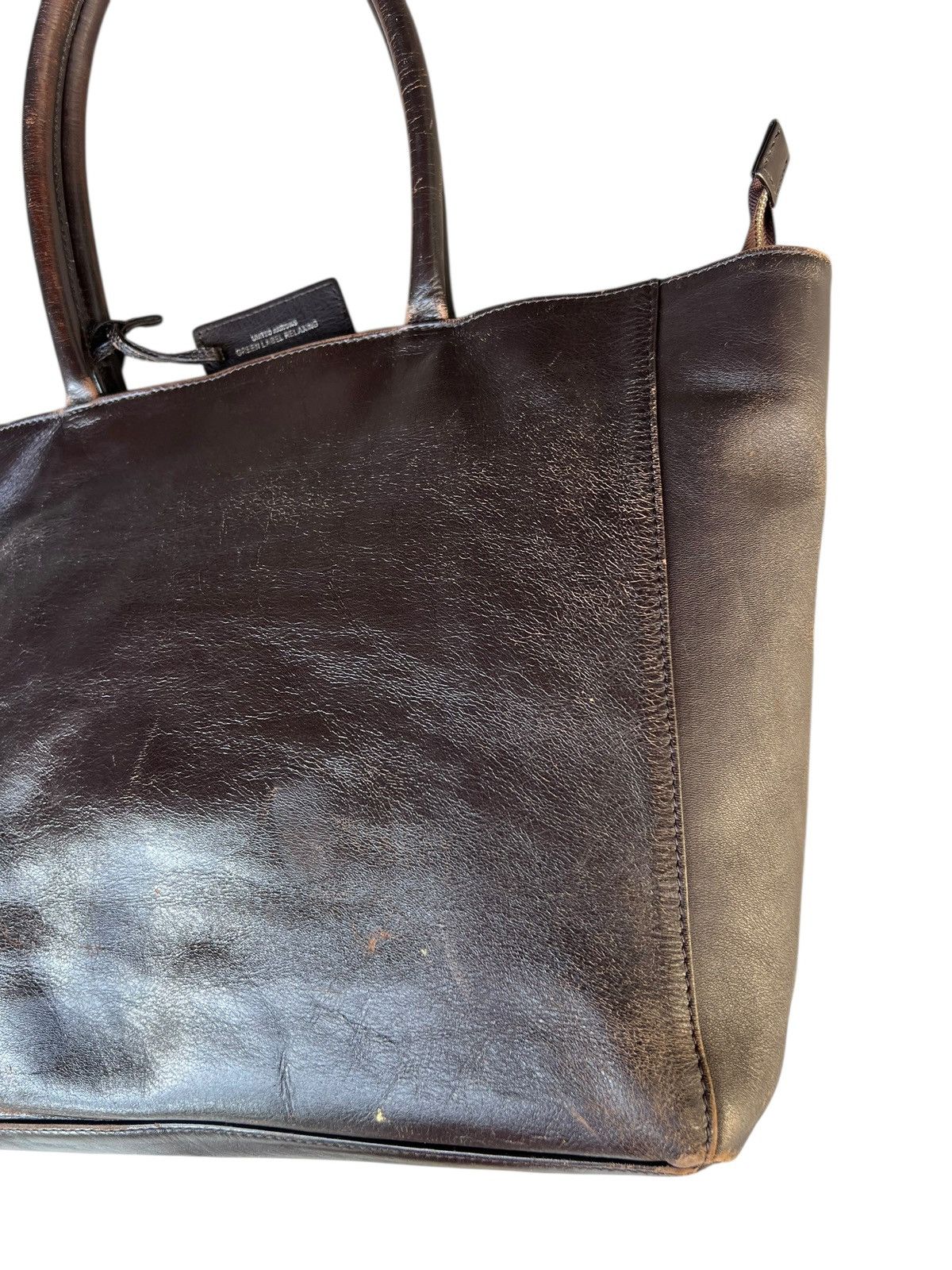 United Arrows United Arrows Japan Distressed Patina Leather Tote Bag Size ONE SIZE - 9 Thumbnail